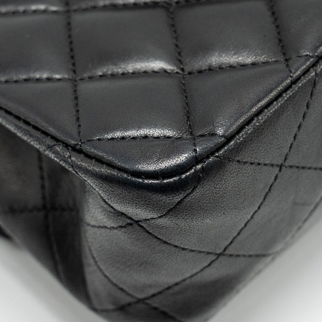 chanel-medium-classic-double-flap-bag-lambskin-black-ghw-6