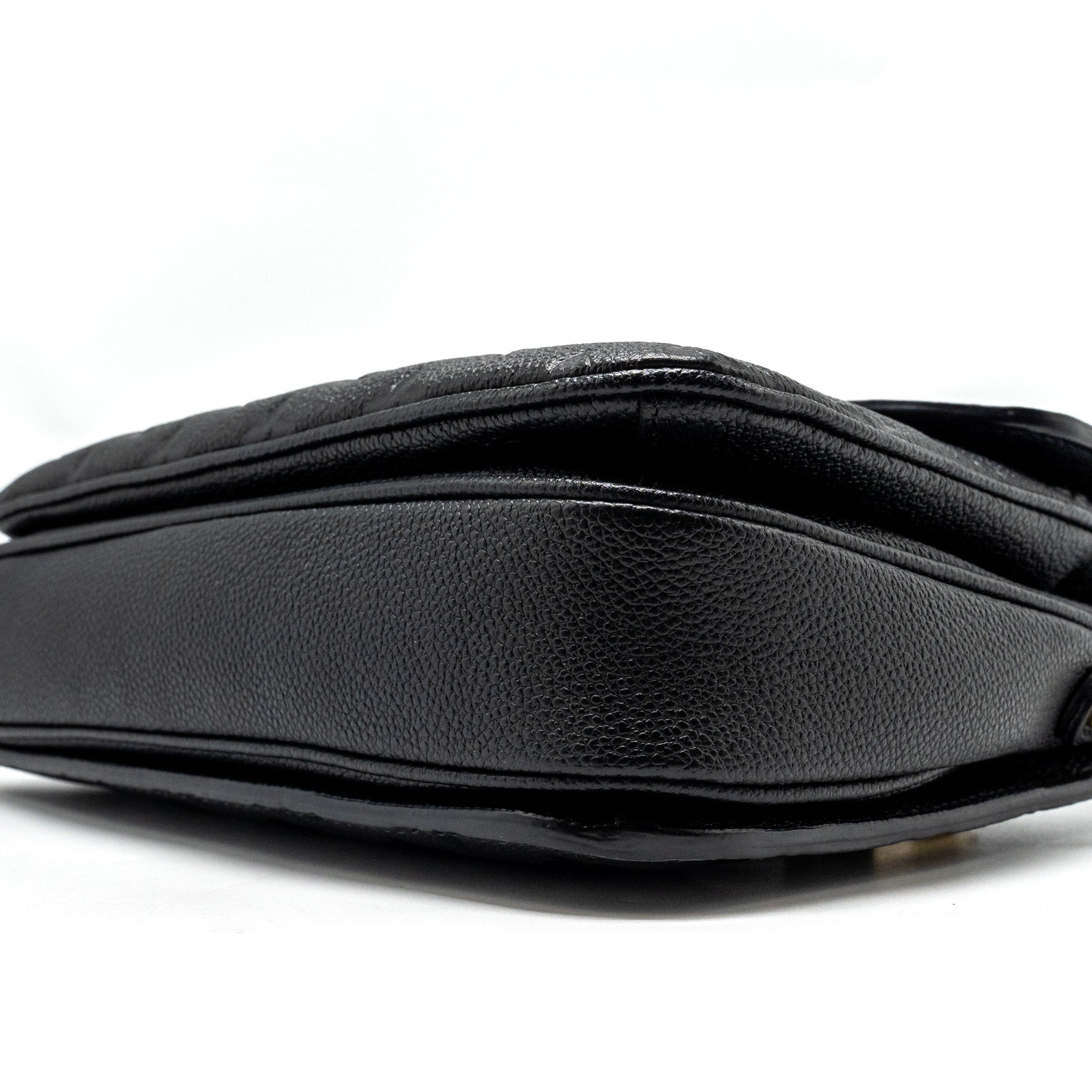 louis-vuitton-pochette-metis-monogram-empreinte-black-ghw-5