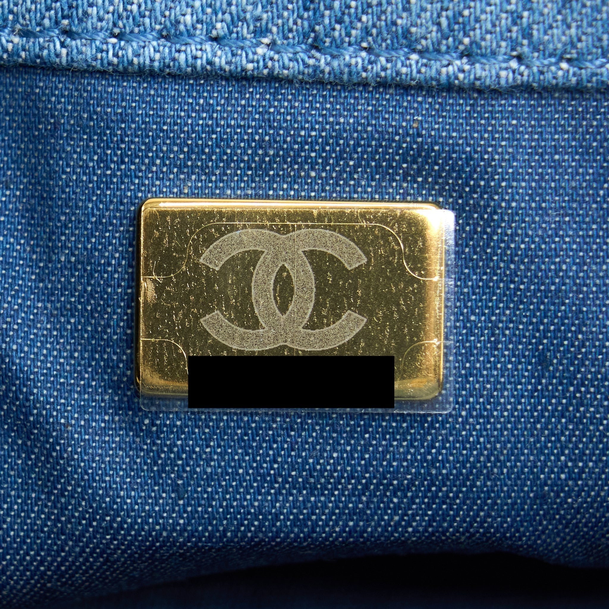 chanel-22c-denim-pearl-crush-mini-square-flap-bag-microchip-1