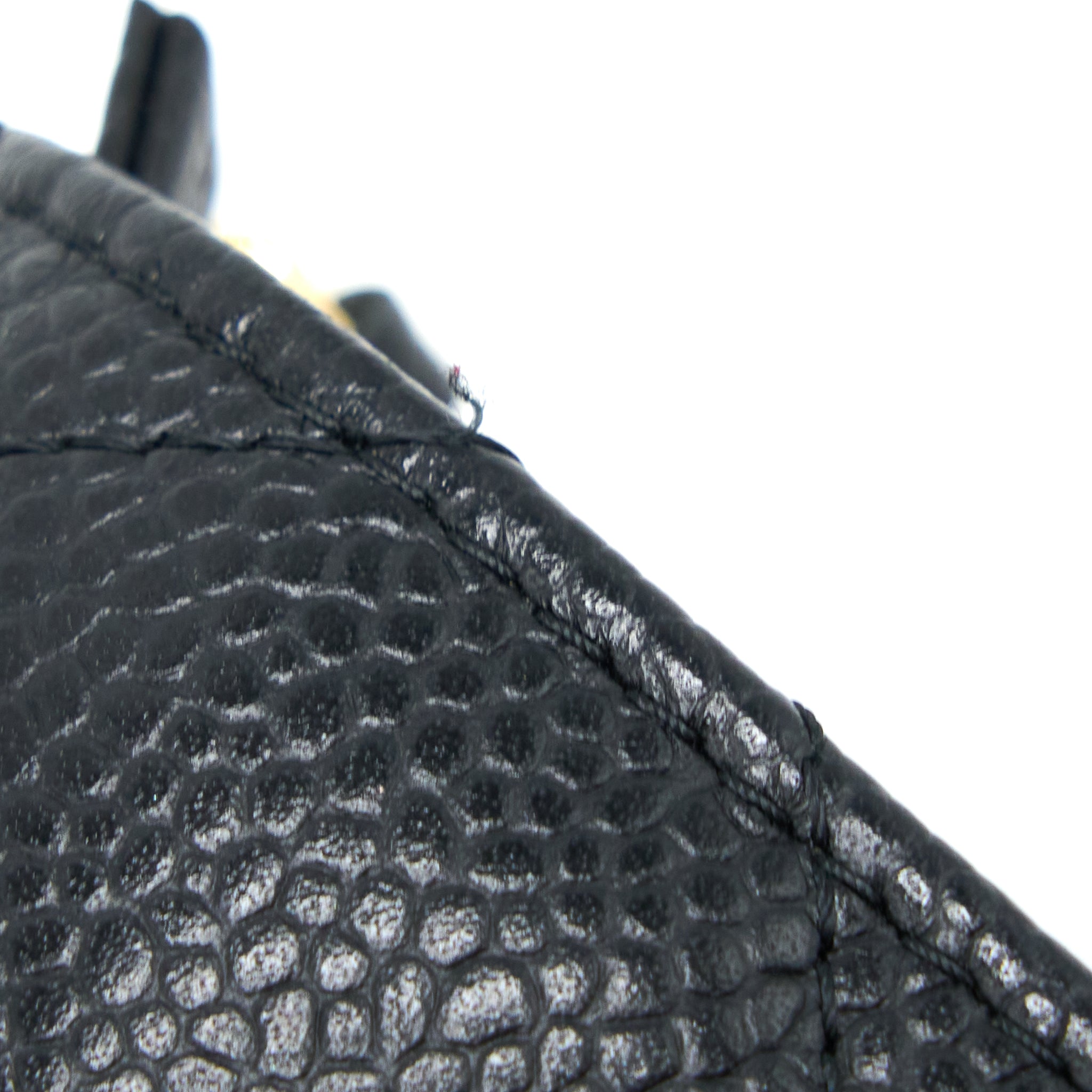 chanel-classic-wallet-on-chain-caviar-black-ghw-11