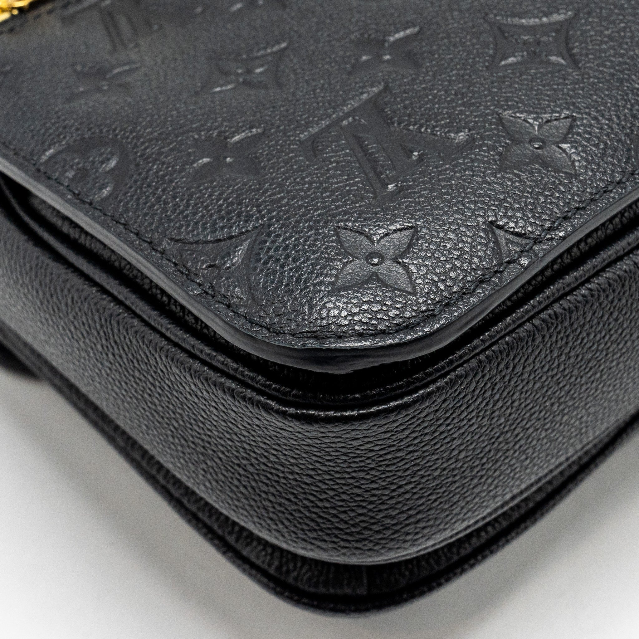 louis-vuitton-pochette-metis-monogram-empreinte-black-ghw-5