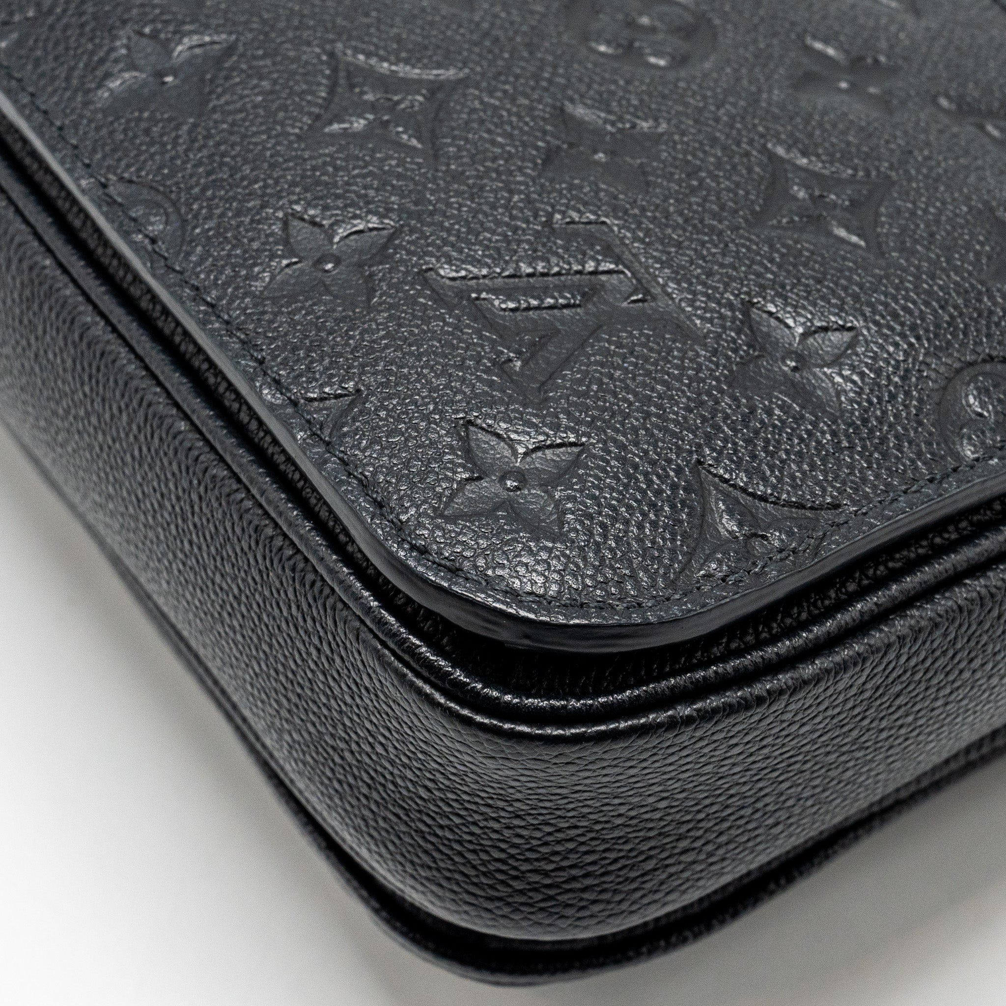 louis-vuitton-pochette-metis-monogram-empreinte-black-ghw-5
