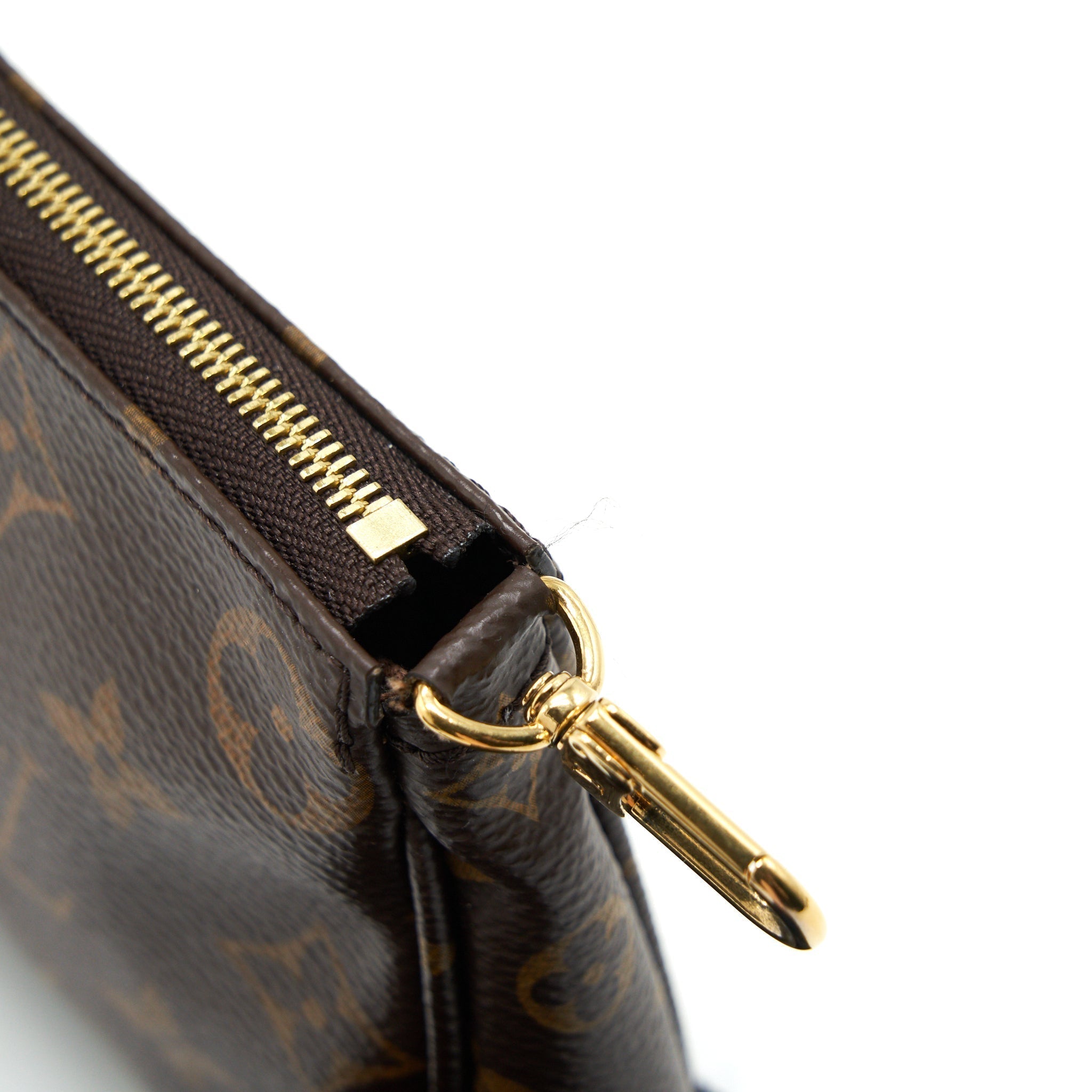 louis-vuitton-multi-pochette-accessories-khaki-strap