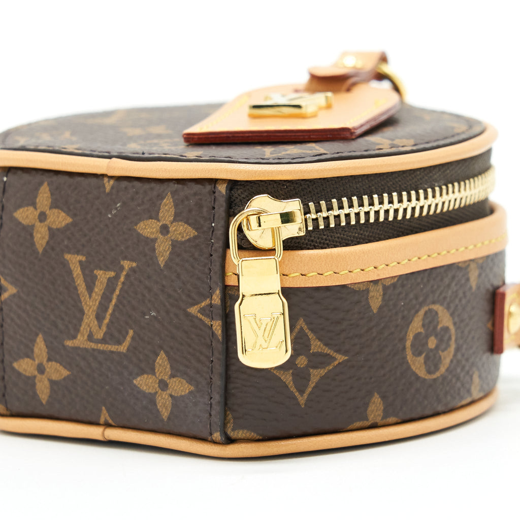 louis-vuitton-petite-boite-chapeau-necklace-monogram-canvas