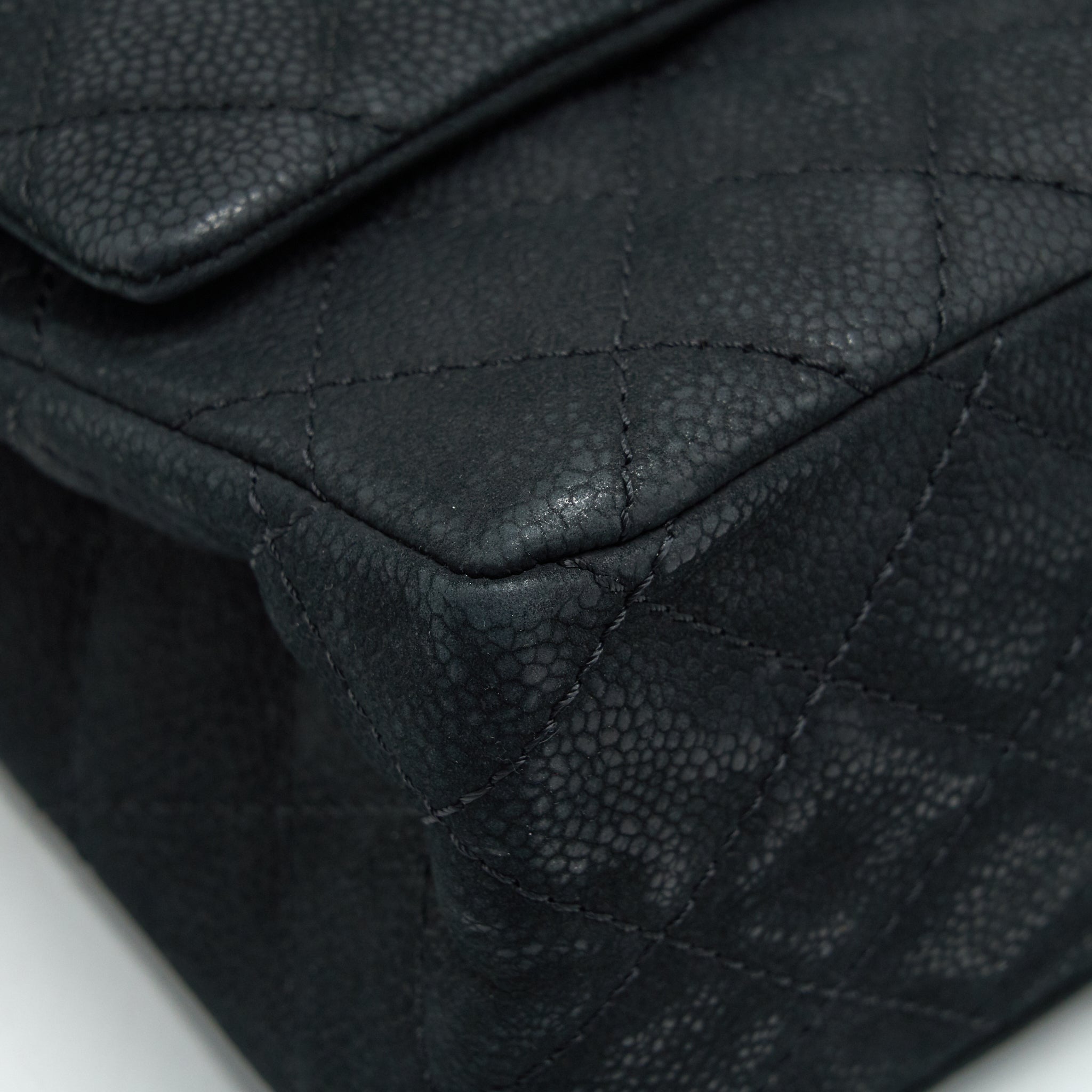 chanel-2-55-226-reissue-bag-in-carviar-black-shw