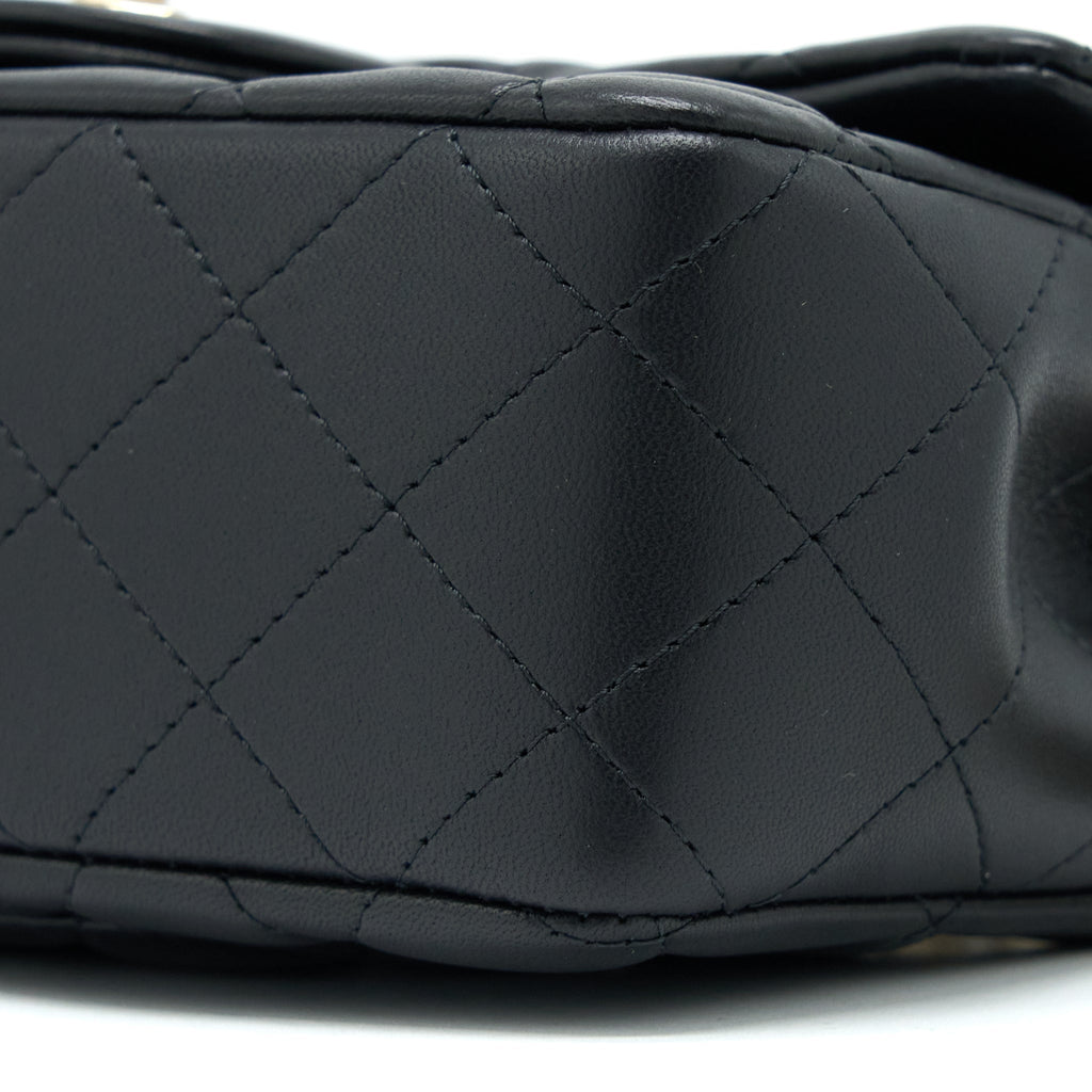 chanel-top-handle-mini-rectangular-flap-bag-lambskin-black-lghw-microchip-3