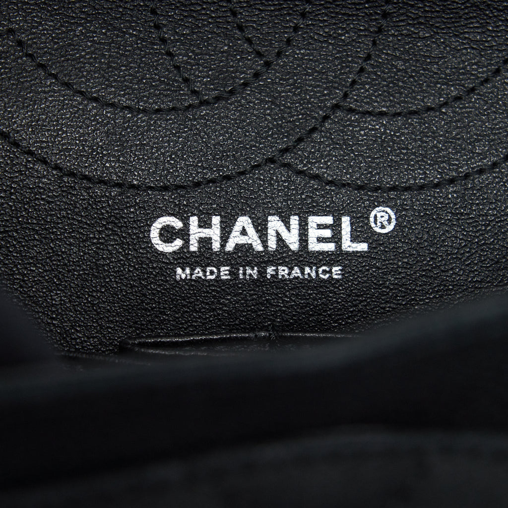 chanel-2-55-226-reissue-bag-in-carviar-black-shw