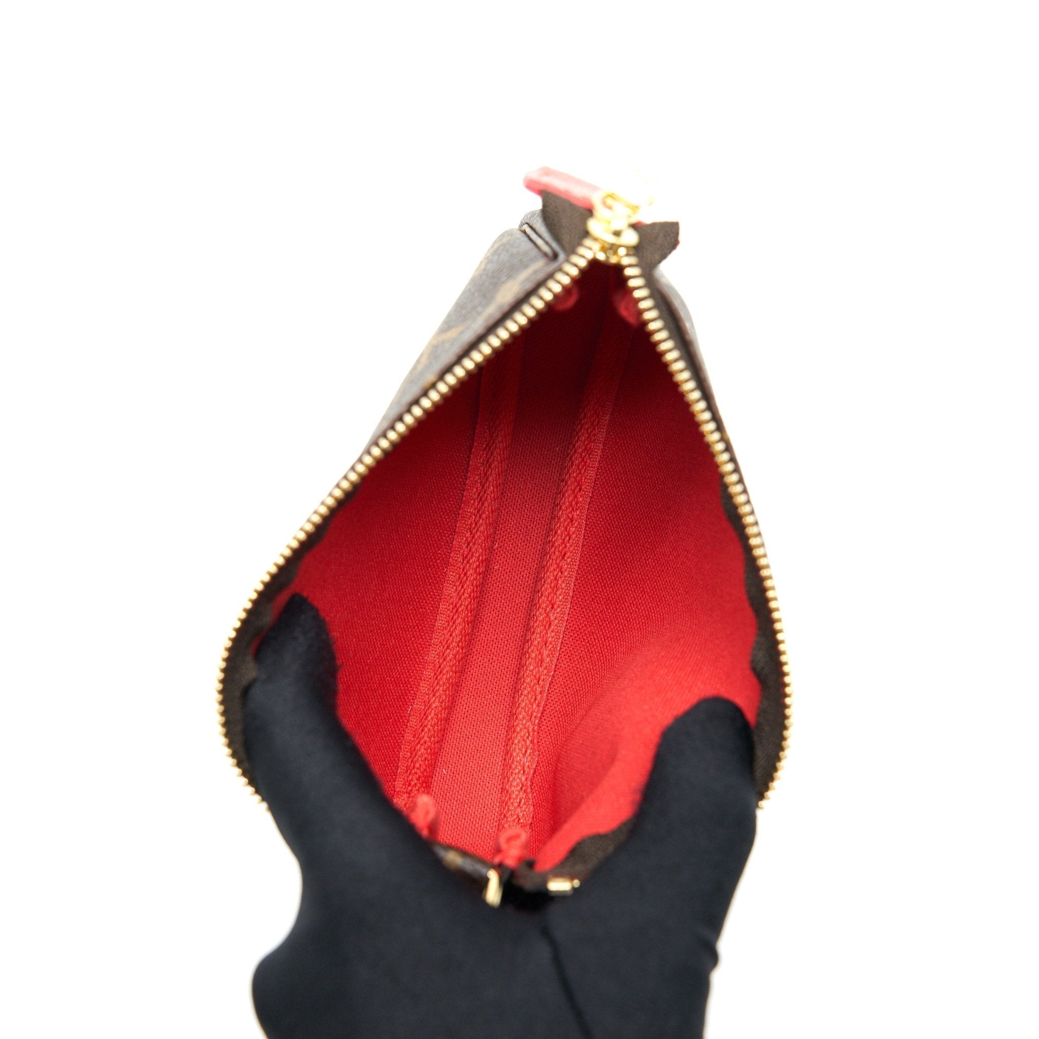 louis-vuitton-mini-pochette-accessories-2021-christmas-limited-1