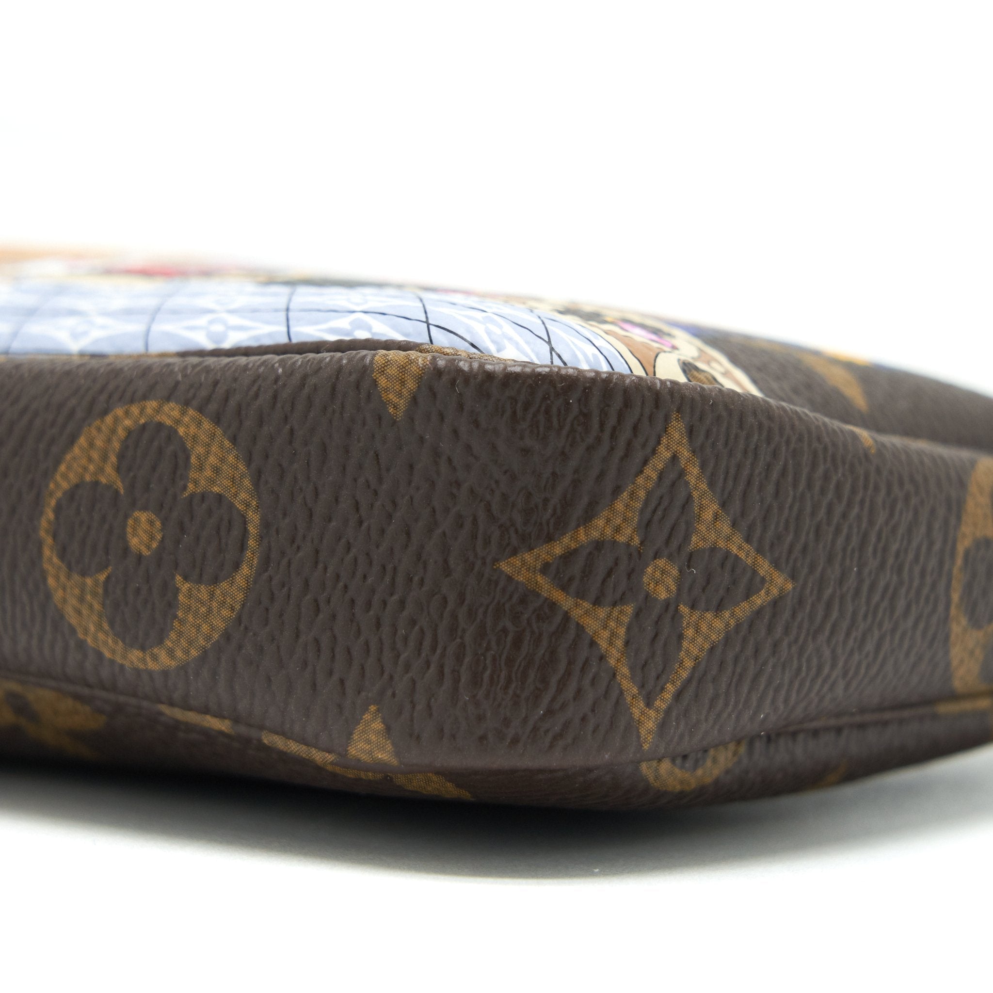 louis-vuitton-mini-pochette-accessories-2021-christmas-limited