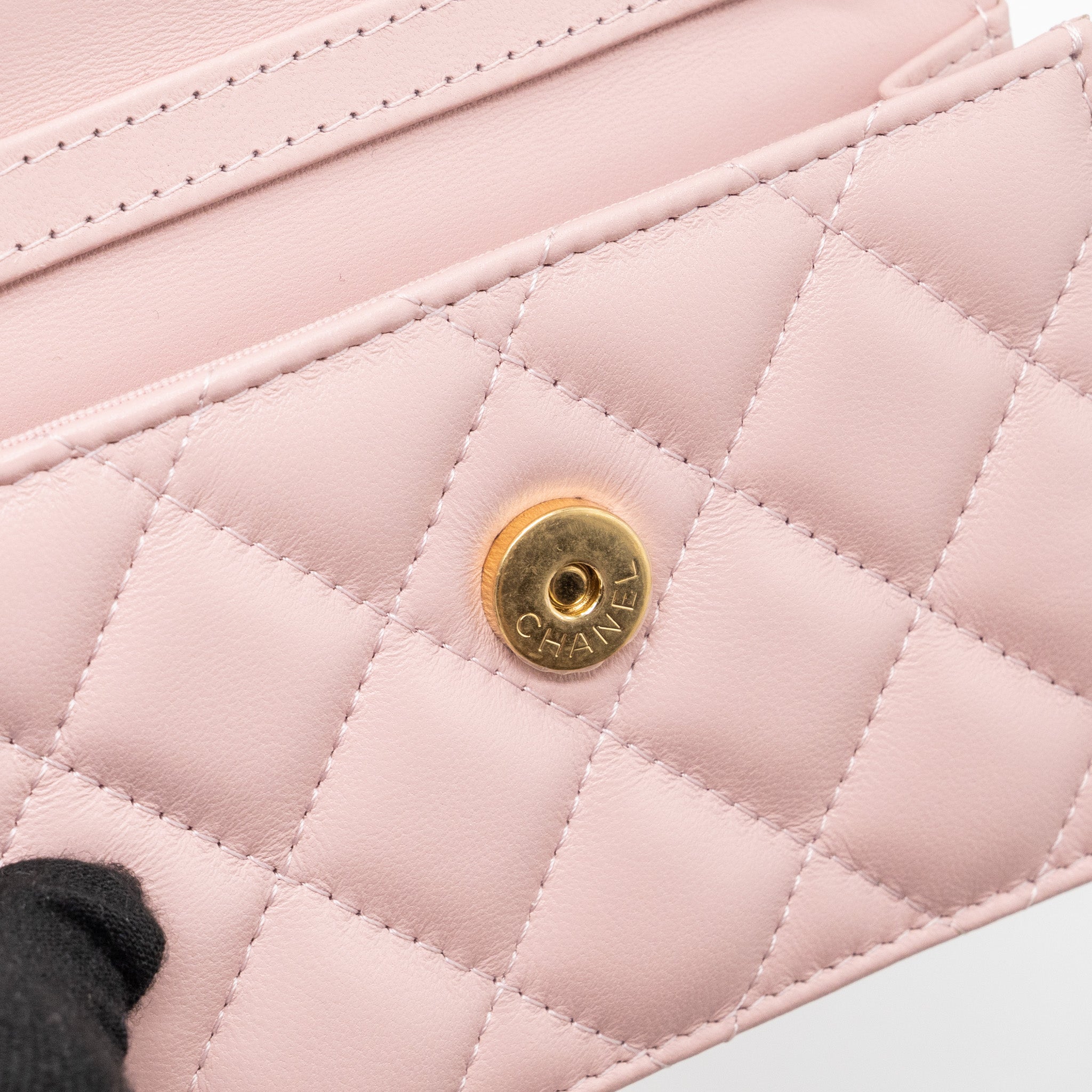 chanel-mini-flap-card-holder-with-chain-limited-edition-lambskin-light-pink-ghw-microchip