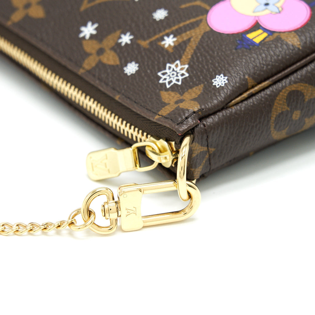 louis-vuitton-mini-pochette-london-christmas-animation-2021