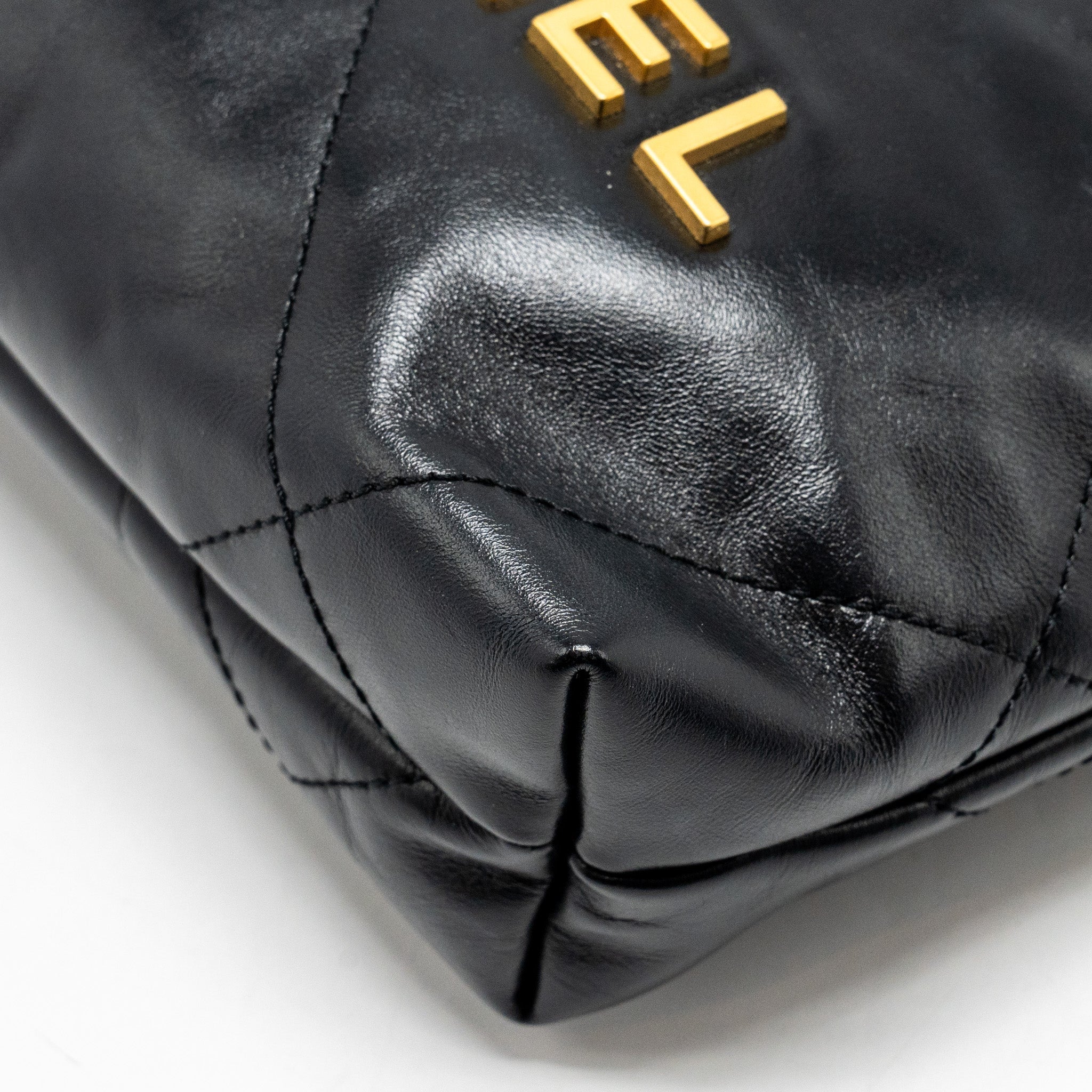 chanel-mini-22-bag-shiny-calfskin-black-ghw-microchip-5