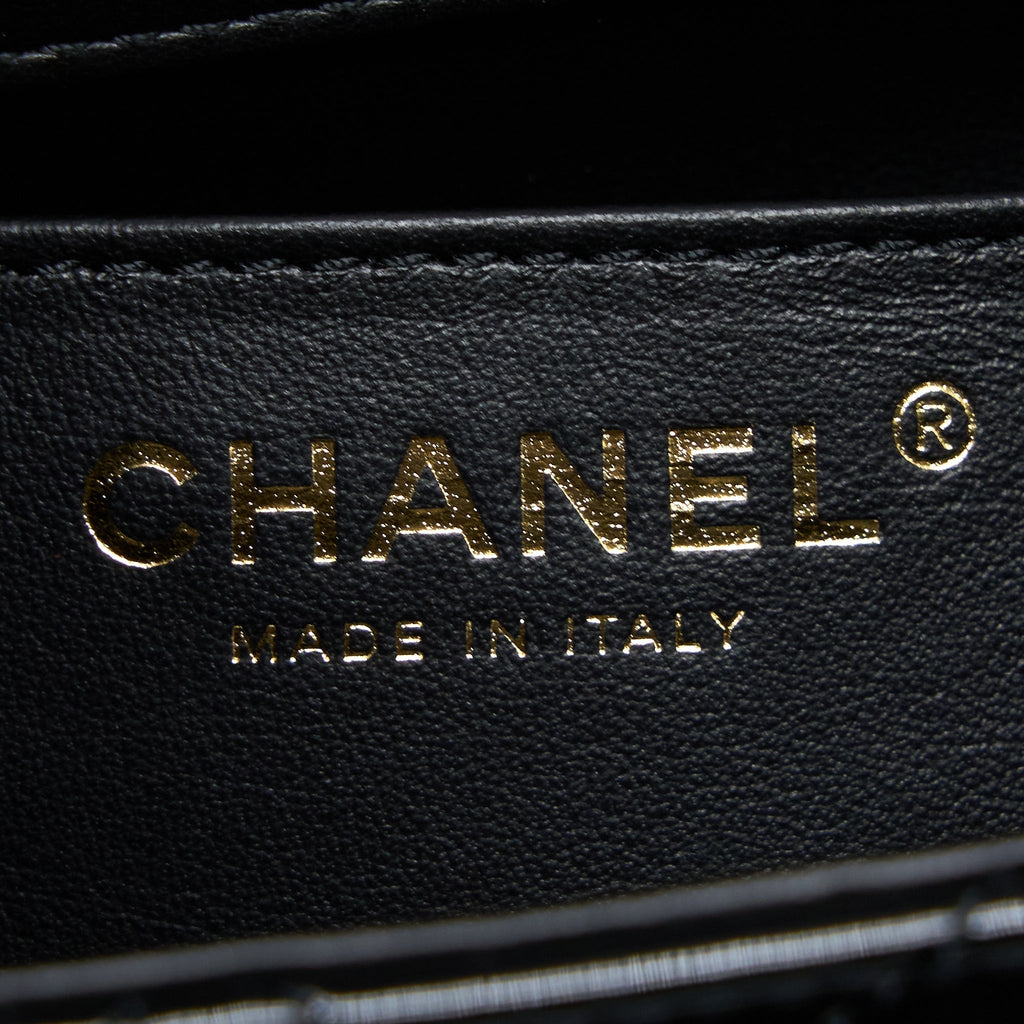 chanel-22k-square-flap-bag-patent-black-brushed-ghwmicrochip