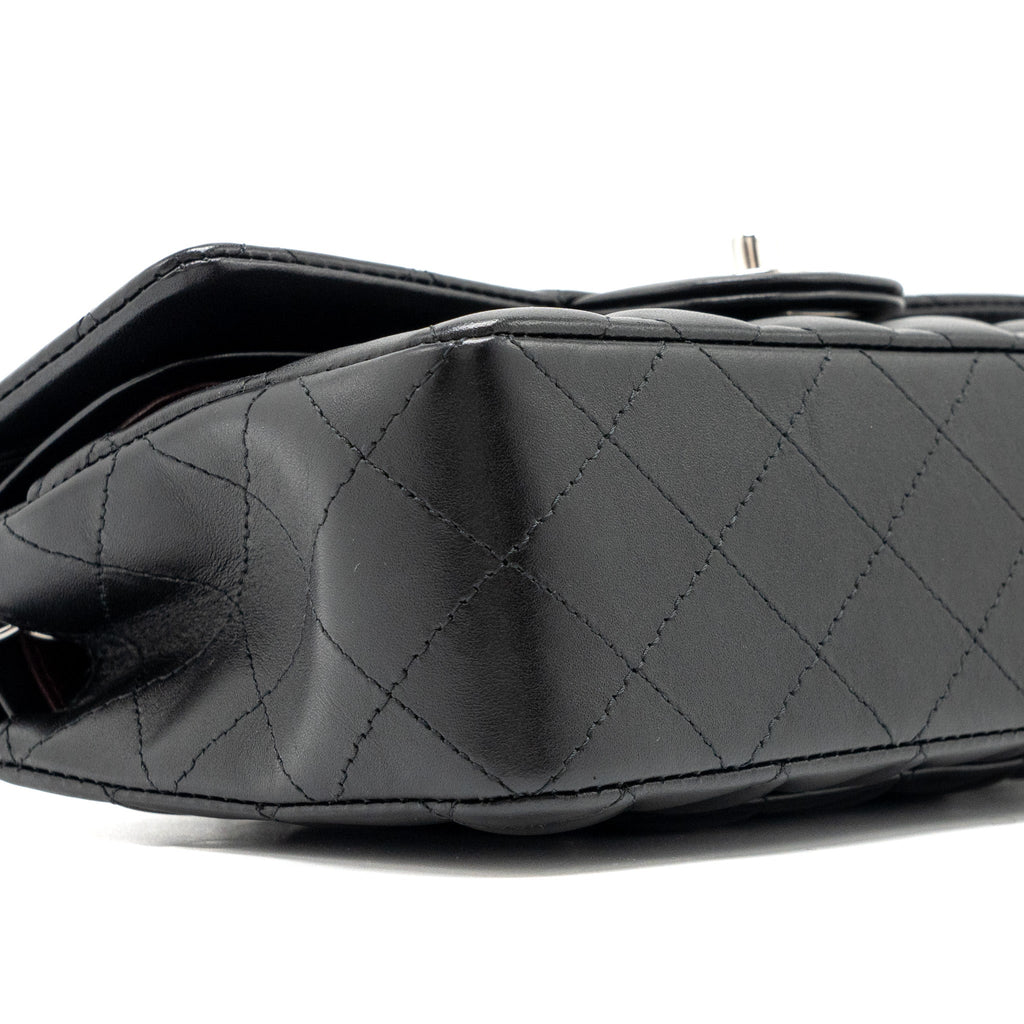 chanel-small-classic-double-flap-bag-lambskin-black-shwmicrochip