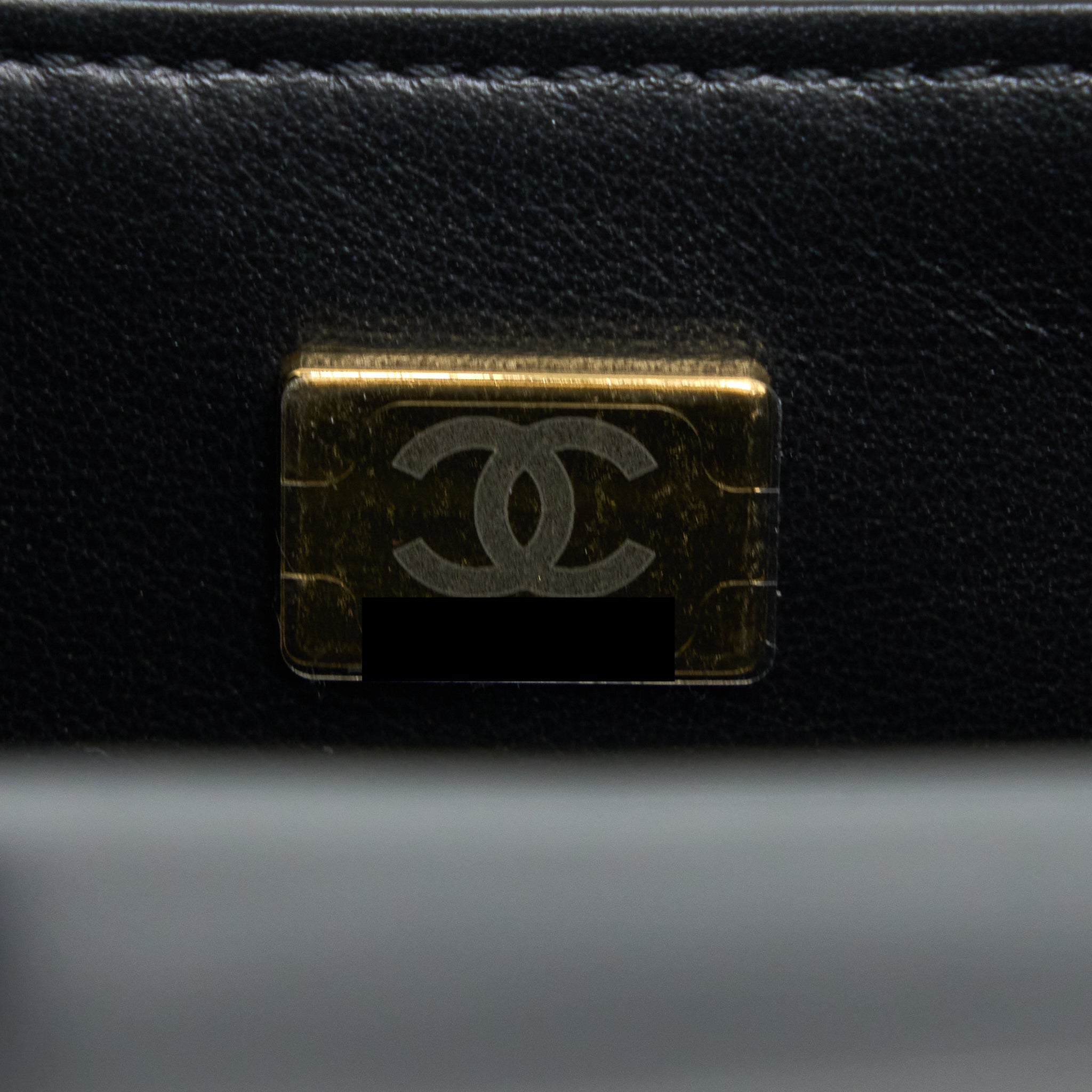 chanel-22k-square-flap-bag-patent-black-brushed-ghwmicrochip