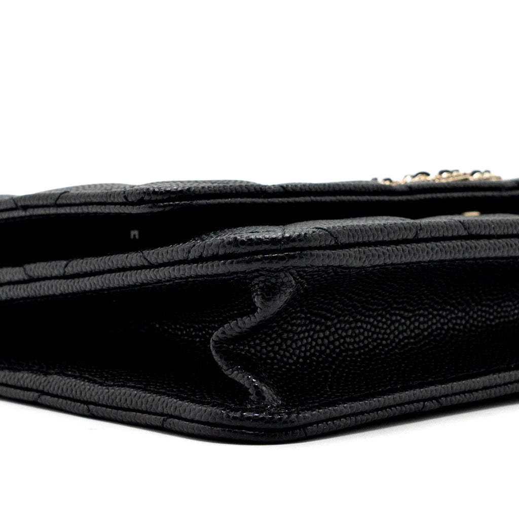 chanel-detailed-logo-wallet-on-chain-black-caviar-lghw-microchip