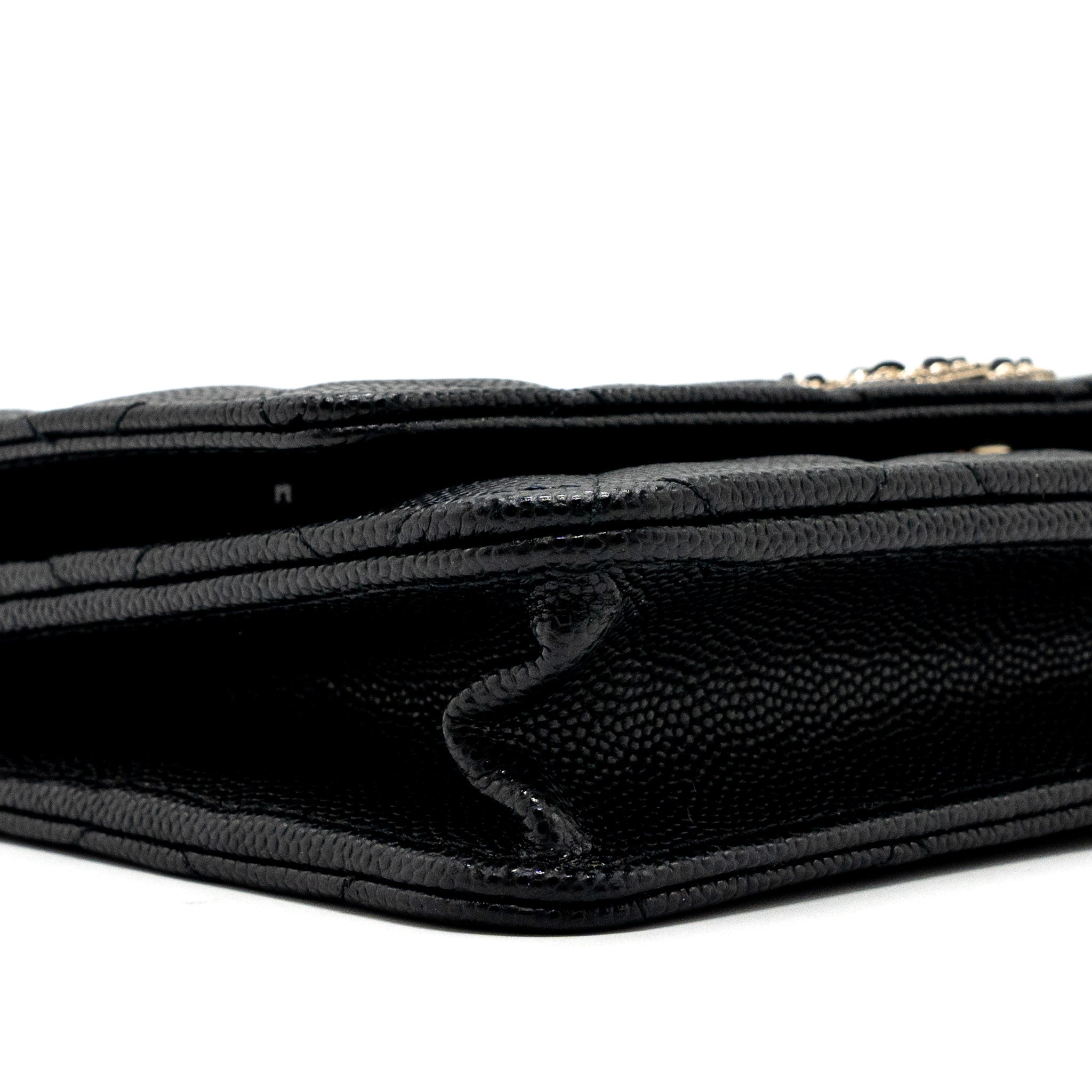 chanel-detailed-logo-wallet-on-chain-black-caviar-lghw-microchip