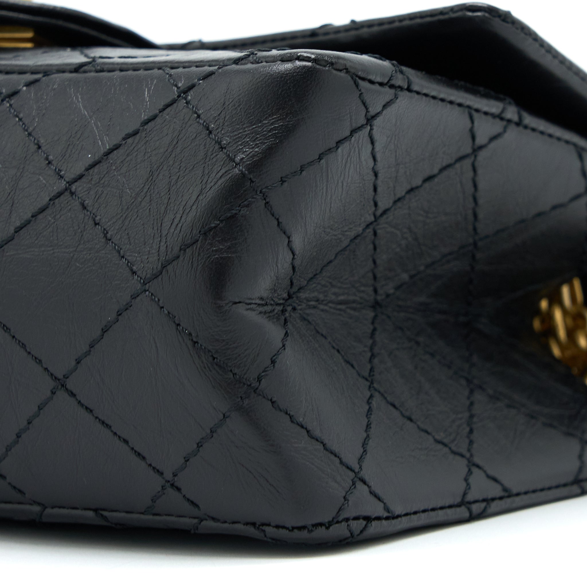chanel-mini-2-55-reissue-flap-bag-aged-calfskin-brushed-ghwmicrochip