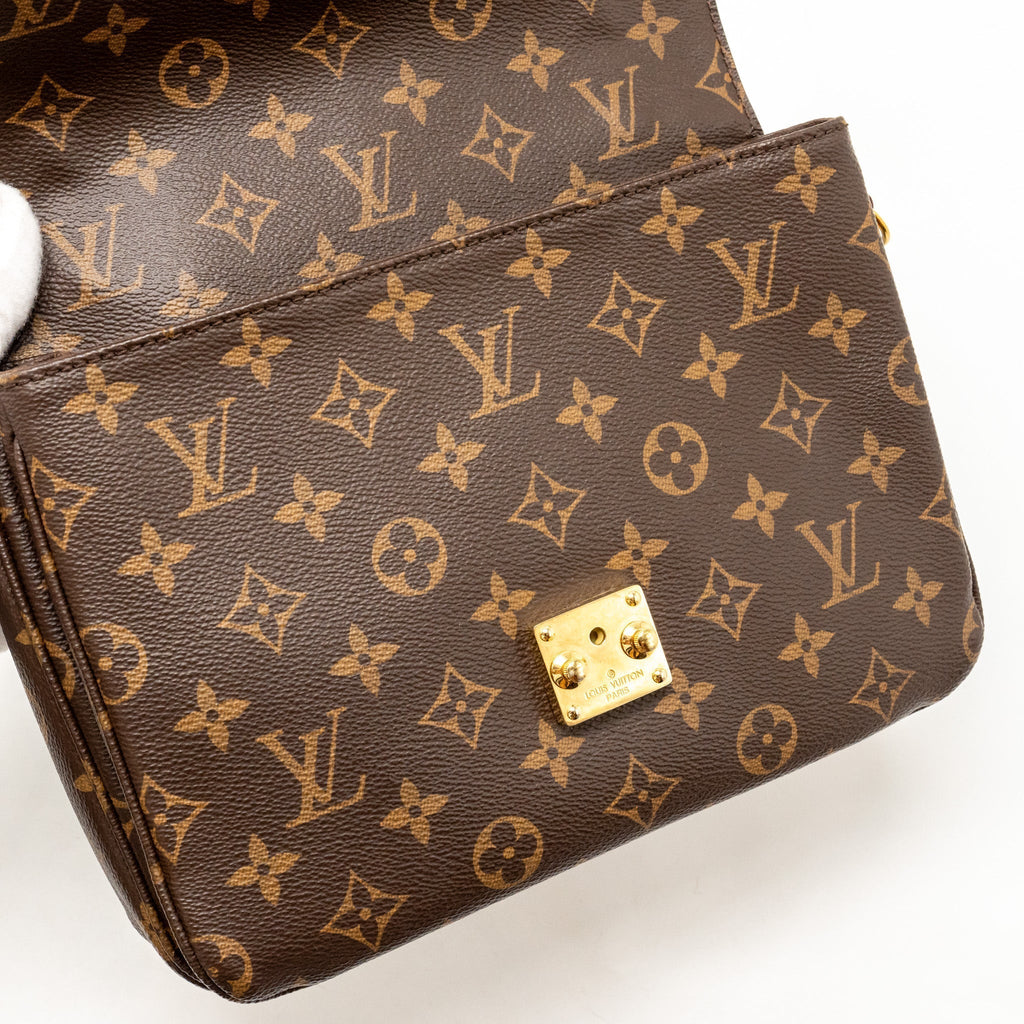louis-vuitton-pochette-metis-monogram-canvas-ghw-copy