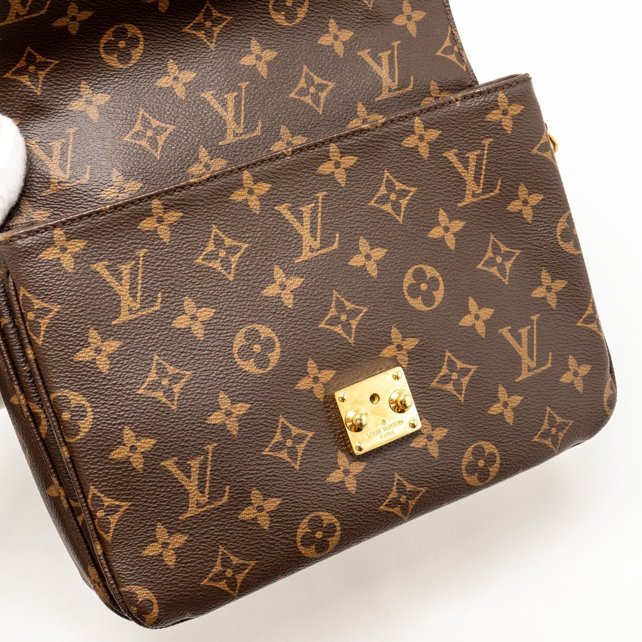 louis-vuitton-pochette-metis-monogram-canvas-ghw-copy
