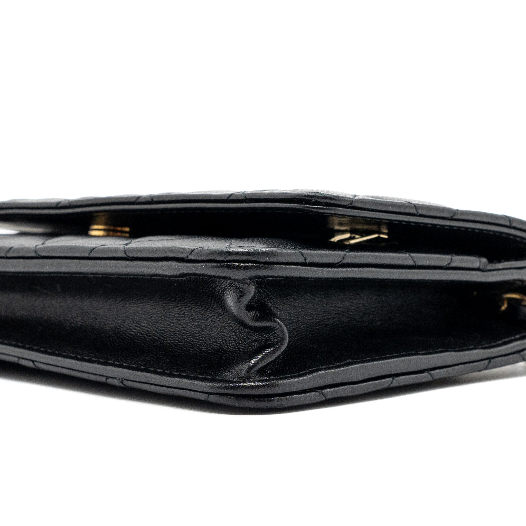 chanel-classic-wallet-on-chain-with-charms-lambskin-black-ghw-copy