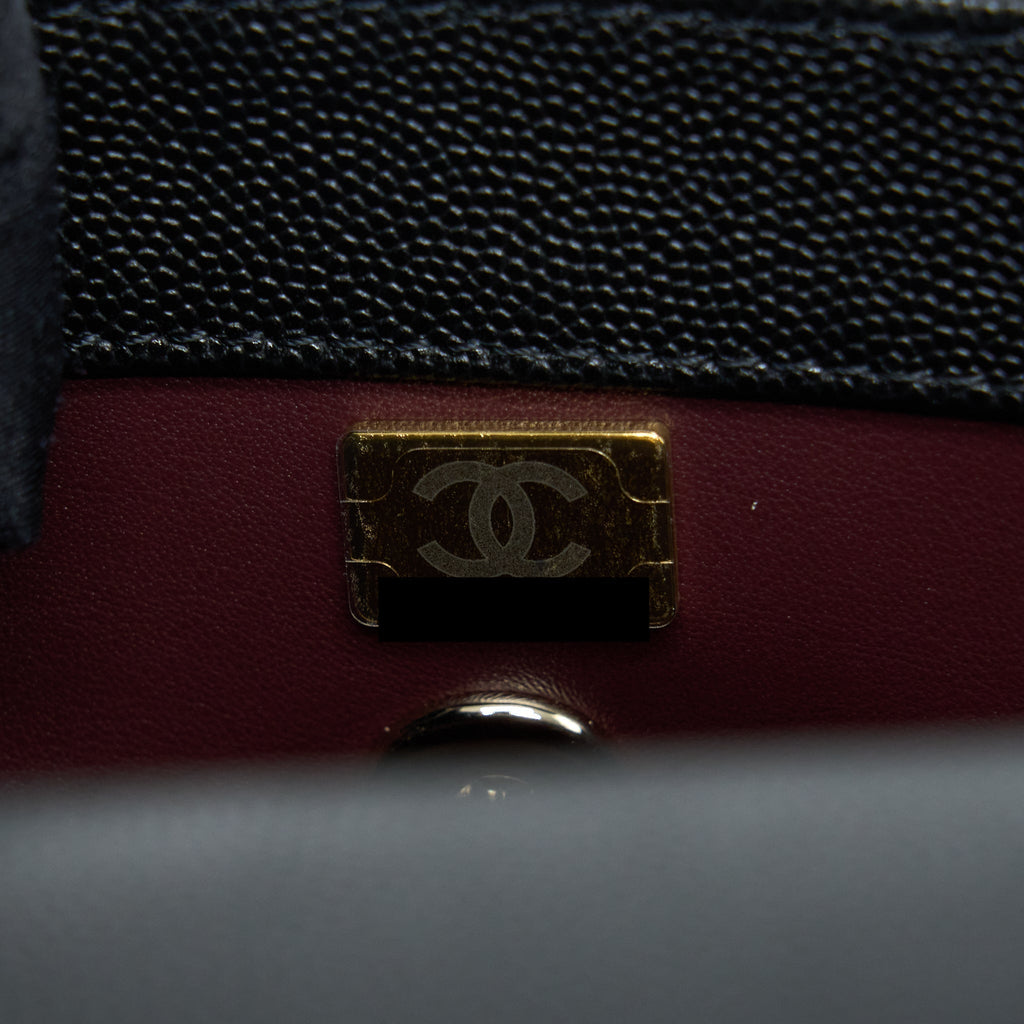 chanel-small-coco-handle-caviar-black-lghw-microchip-5