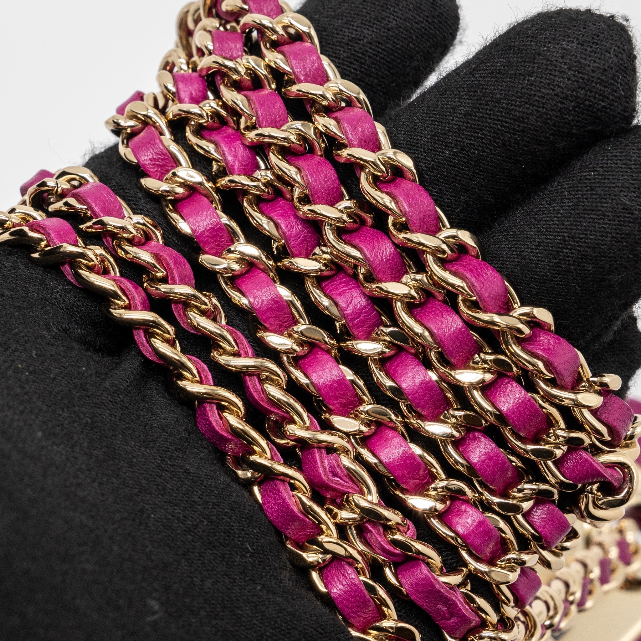 chanel-mini-trendy-cc-clutch-lambskin-pink-lghw