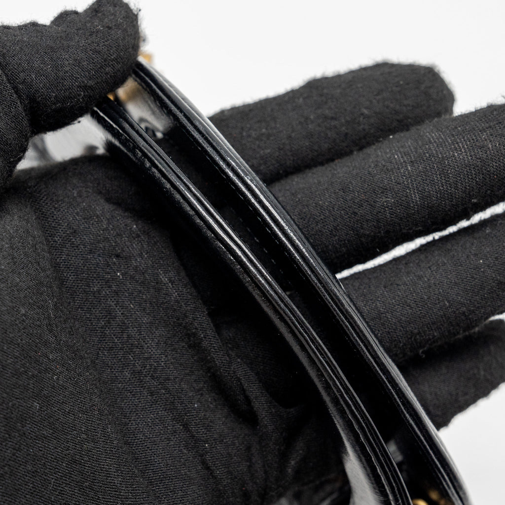 chanel-24p-mini-shopping-tote-calfskin-black-ghwmicrochip-1