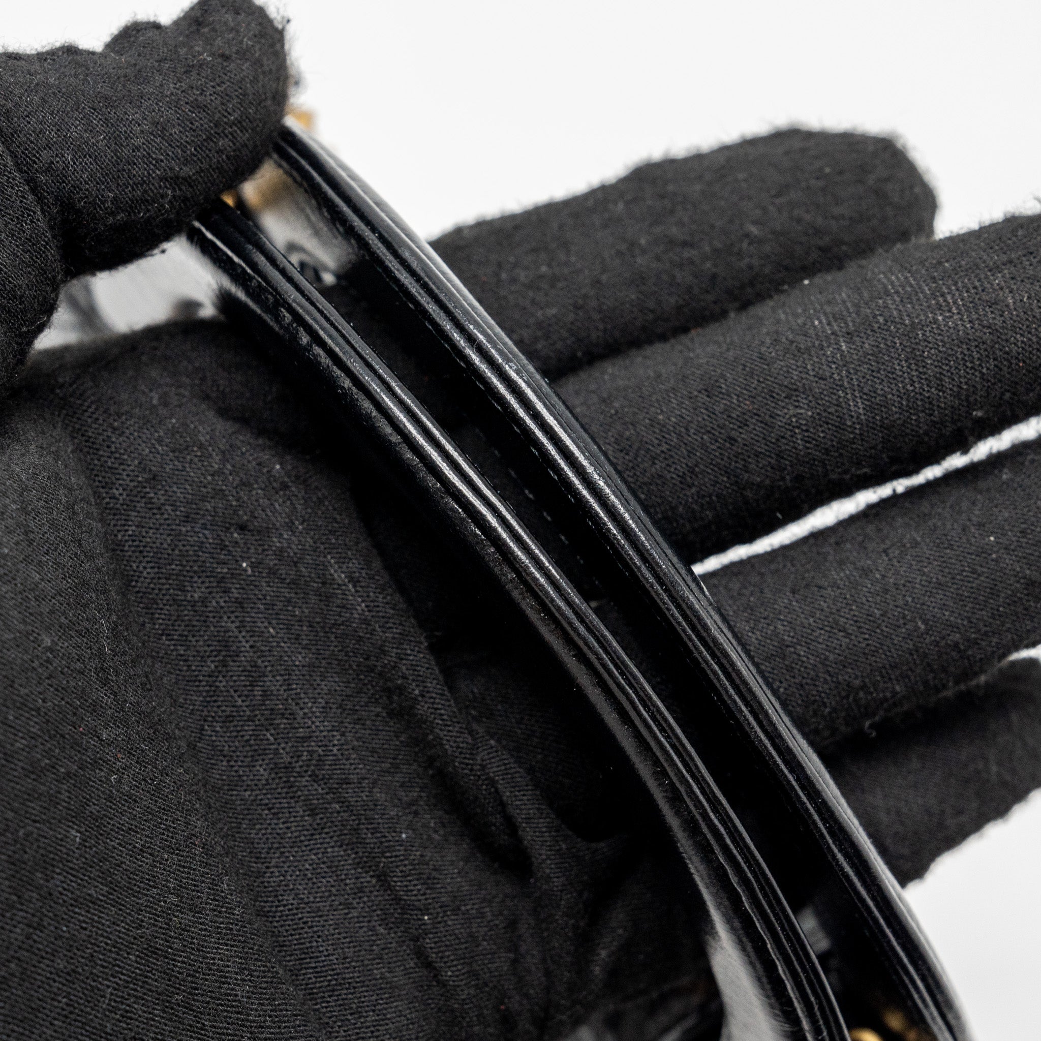 chanel-24p-mini-shopping-tote-calfskin-black-ghwmicrochip-1