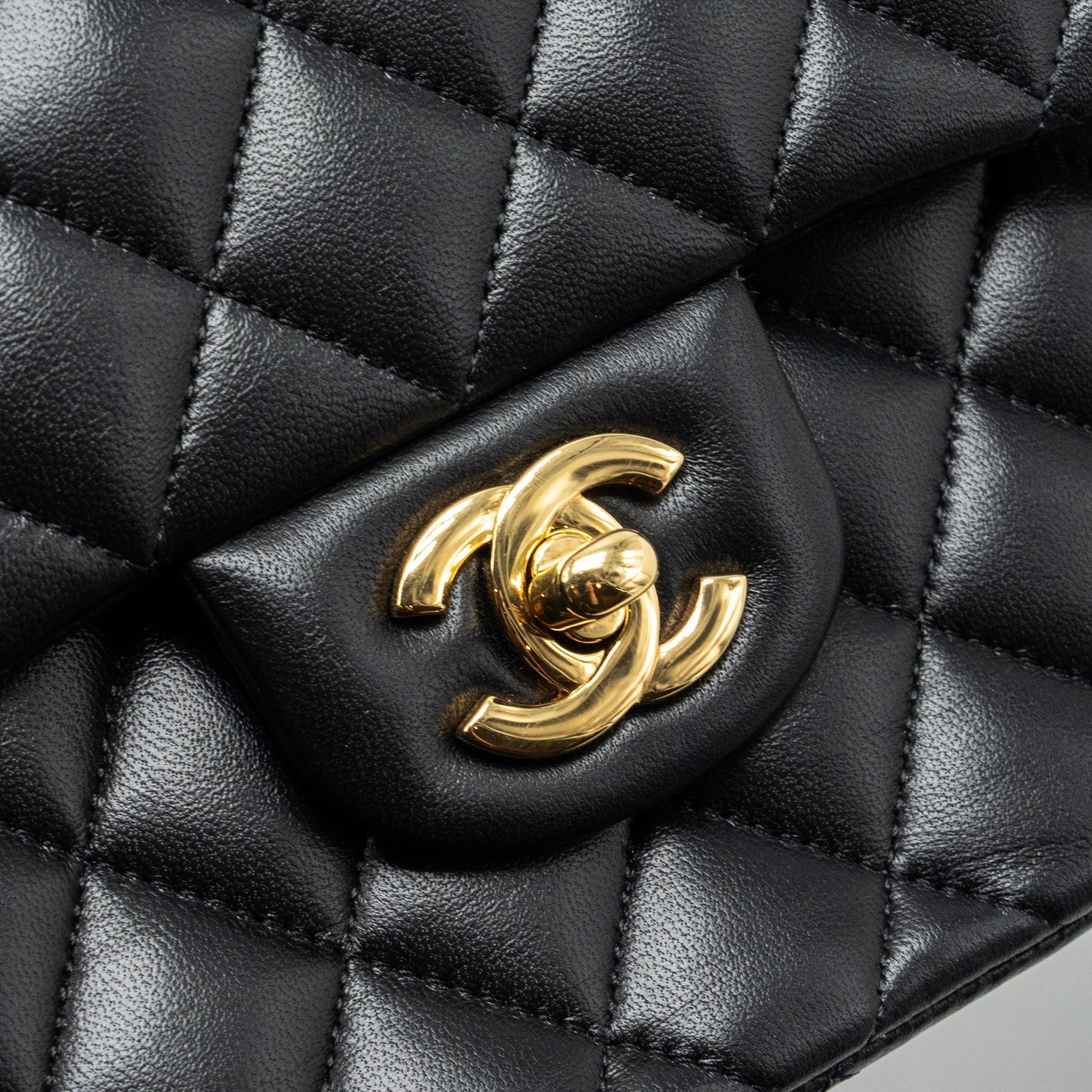 chanel-small-classic-double-flap-bag-lambskin-black-ghw-copy