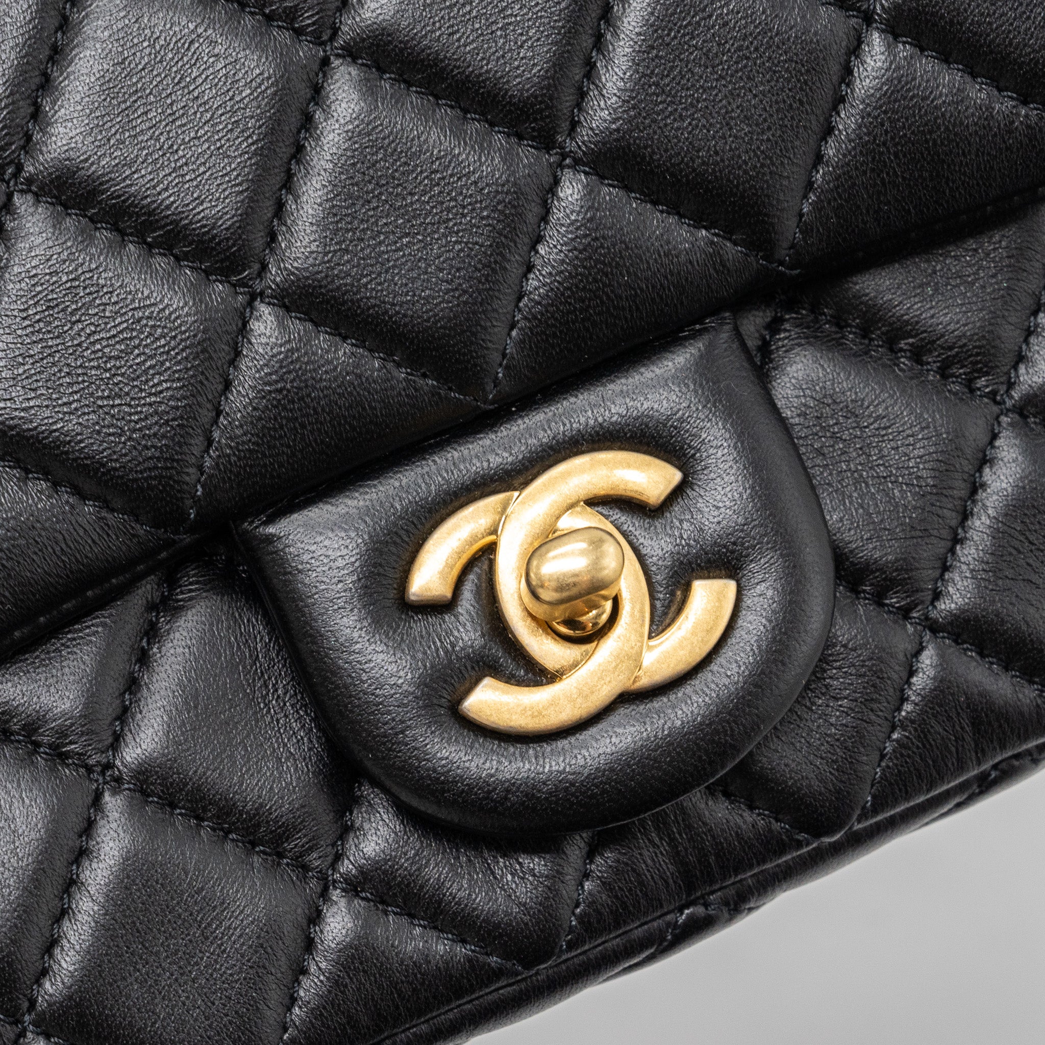 chanel-pearl-crush-mini-rectangular-flap-bag-lambskin-black-ghw-2
