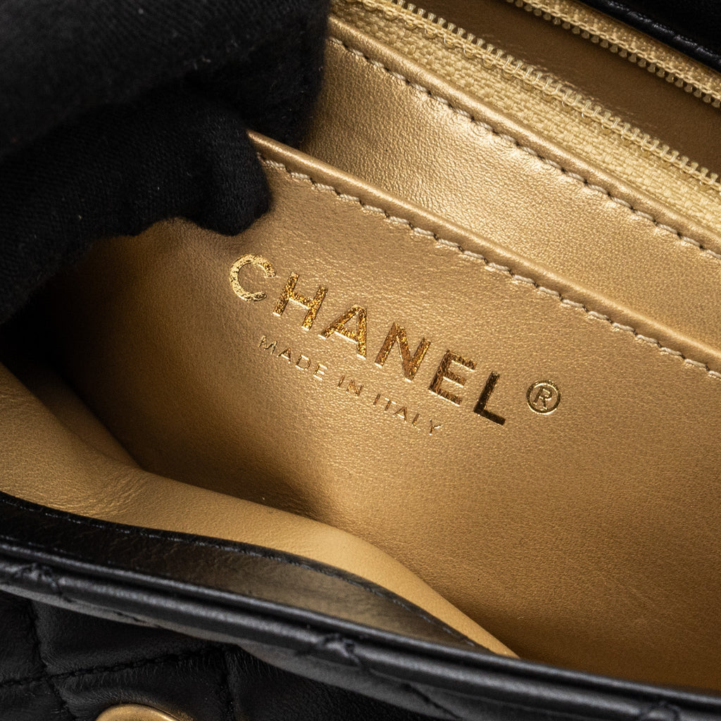 chanel-pearl-crush-mini-rectangular-flap-bag-lambskin-black-ghw-2