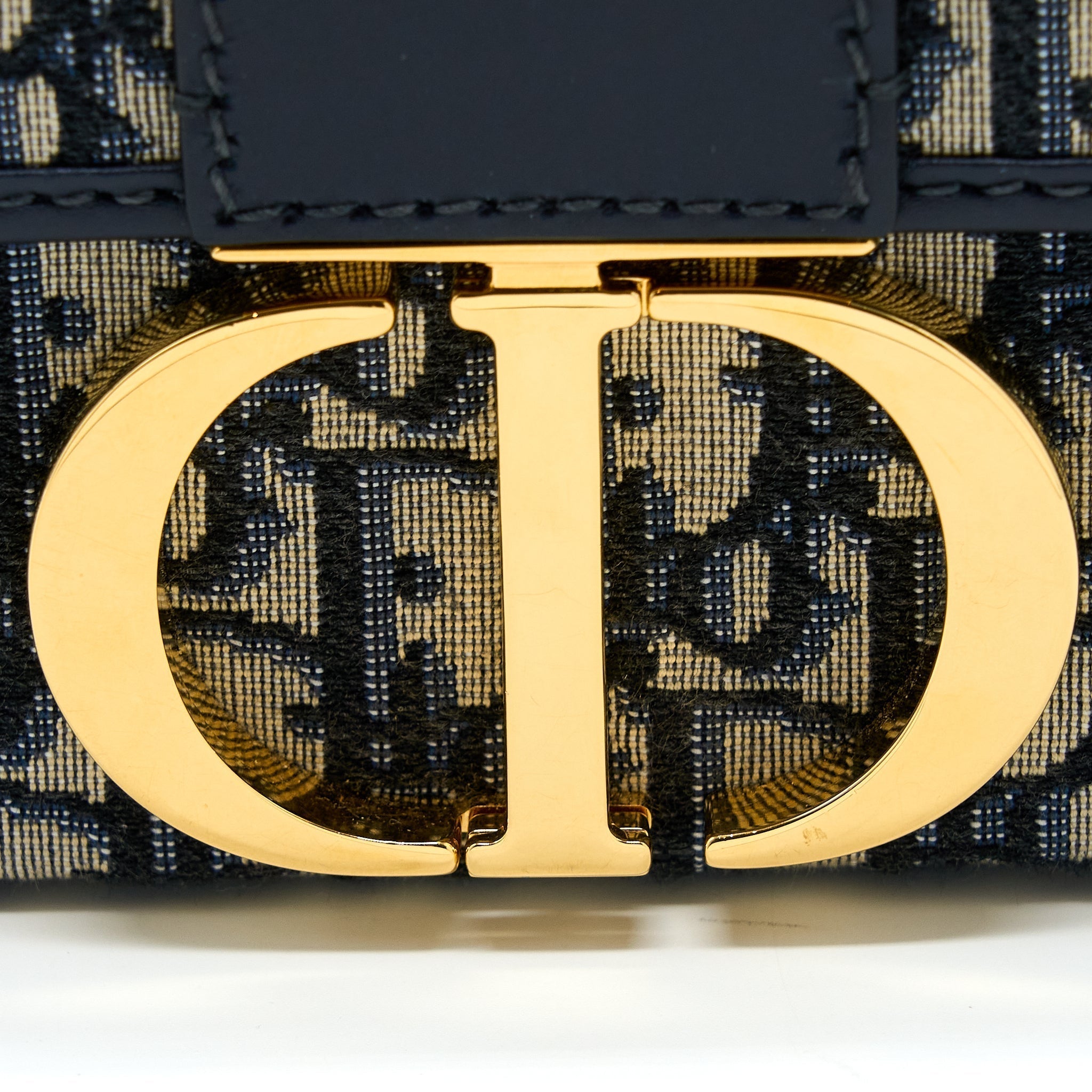 dior-30-montaigne-mini-box-bag-blue-oblique-ghw