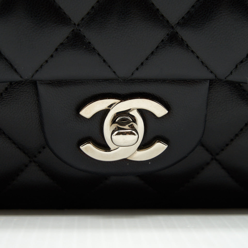 chanel-medium-classic-flap-bag-lambskin-black-shw