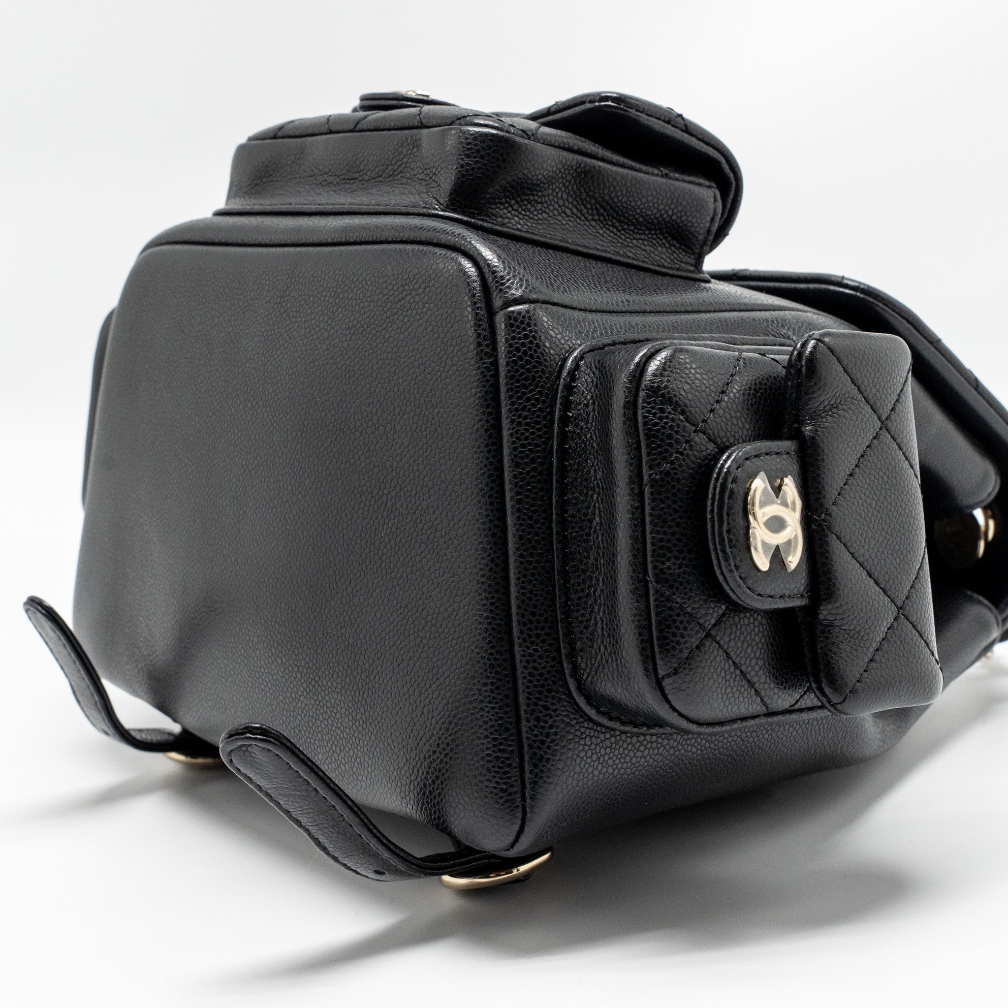 chanel-backpack-black-2
