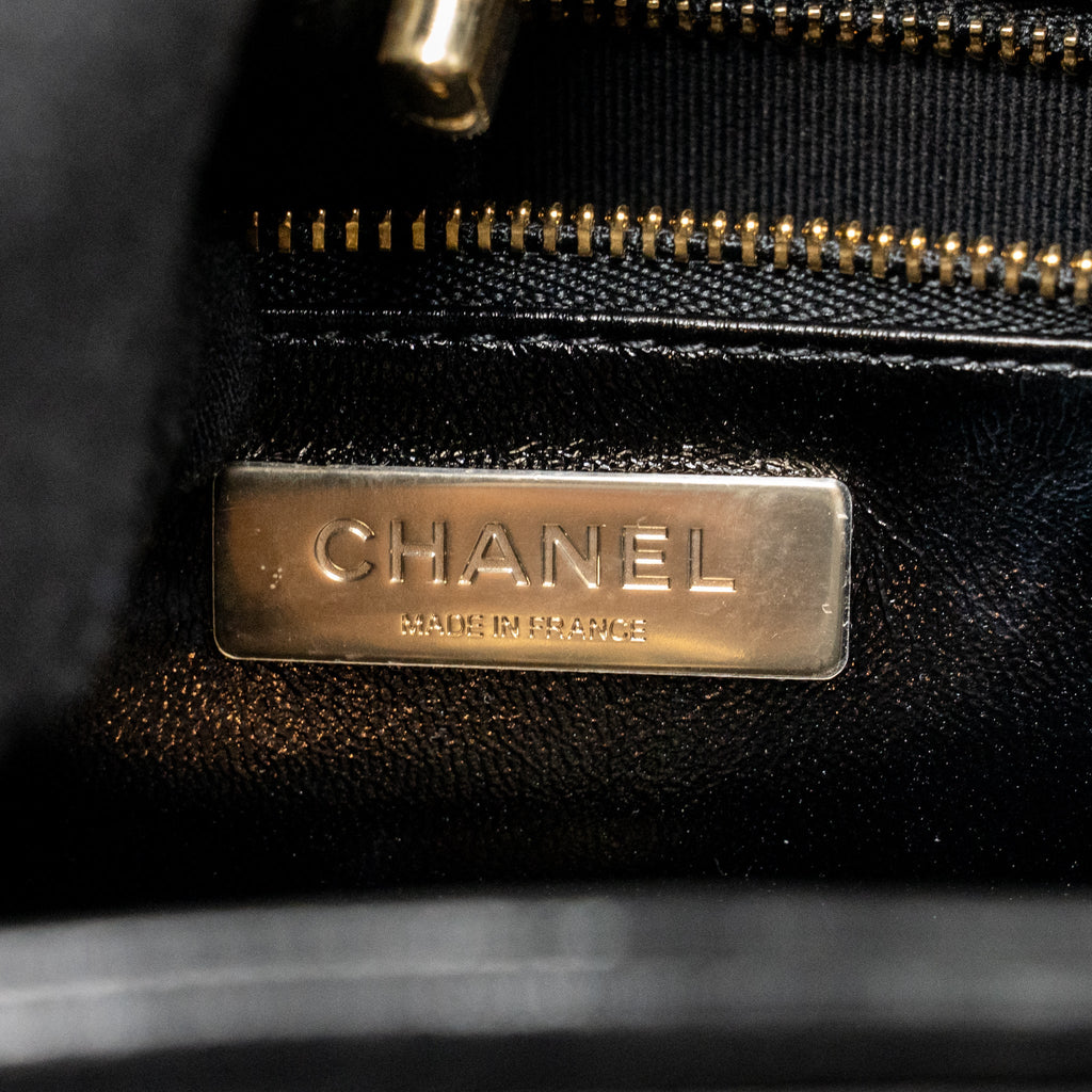 chanel-mini-31-bag-shiny-lambskin-black-lghw-microchip