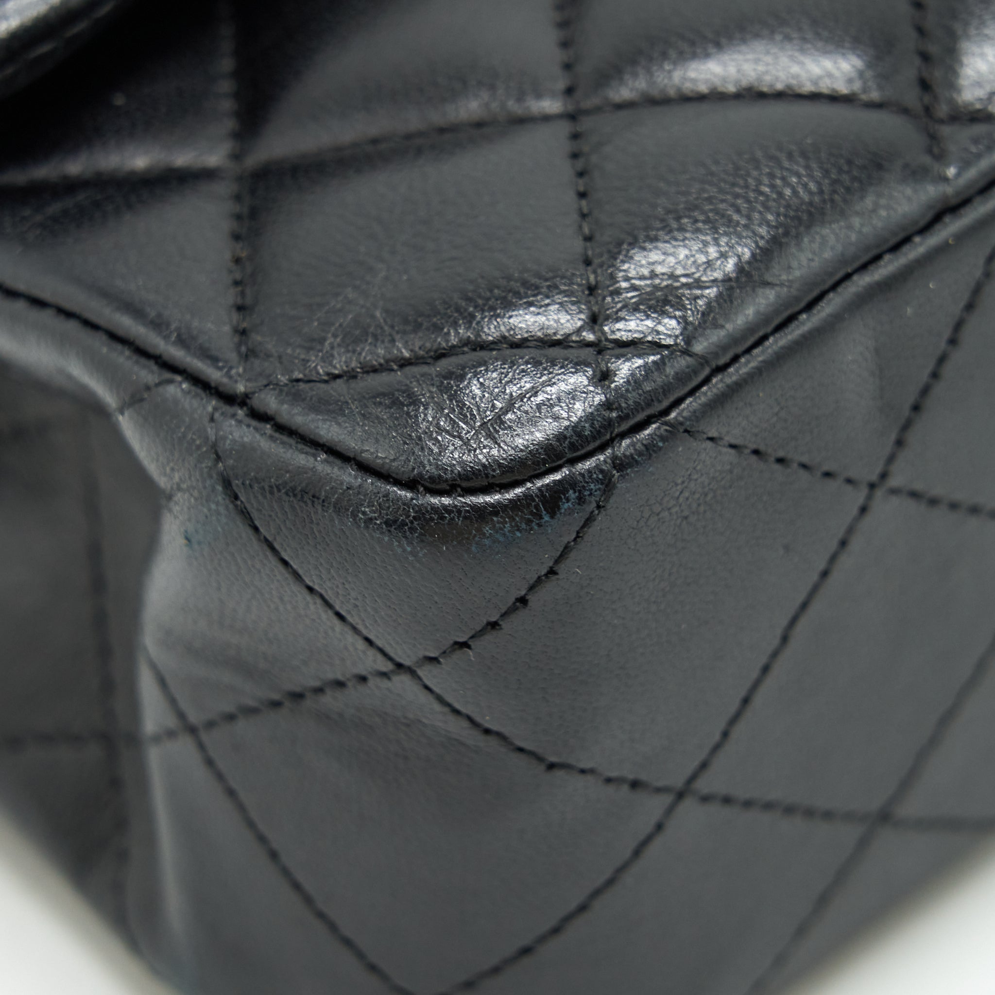 chanel-medium-classic-flap-bag-lambskin-black-shw