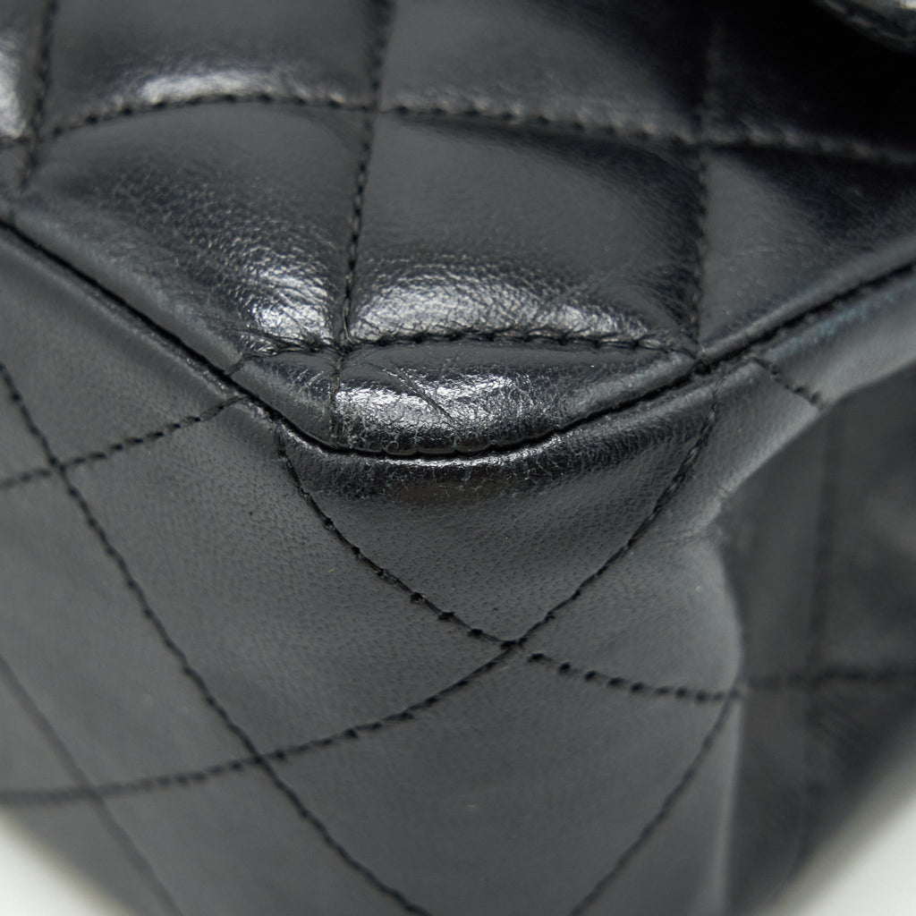 chanel-medium-classic-flap-bag-lambskin-black-shw