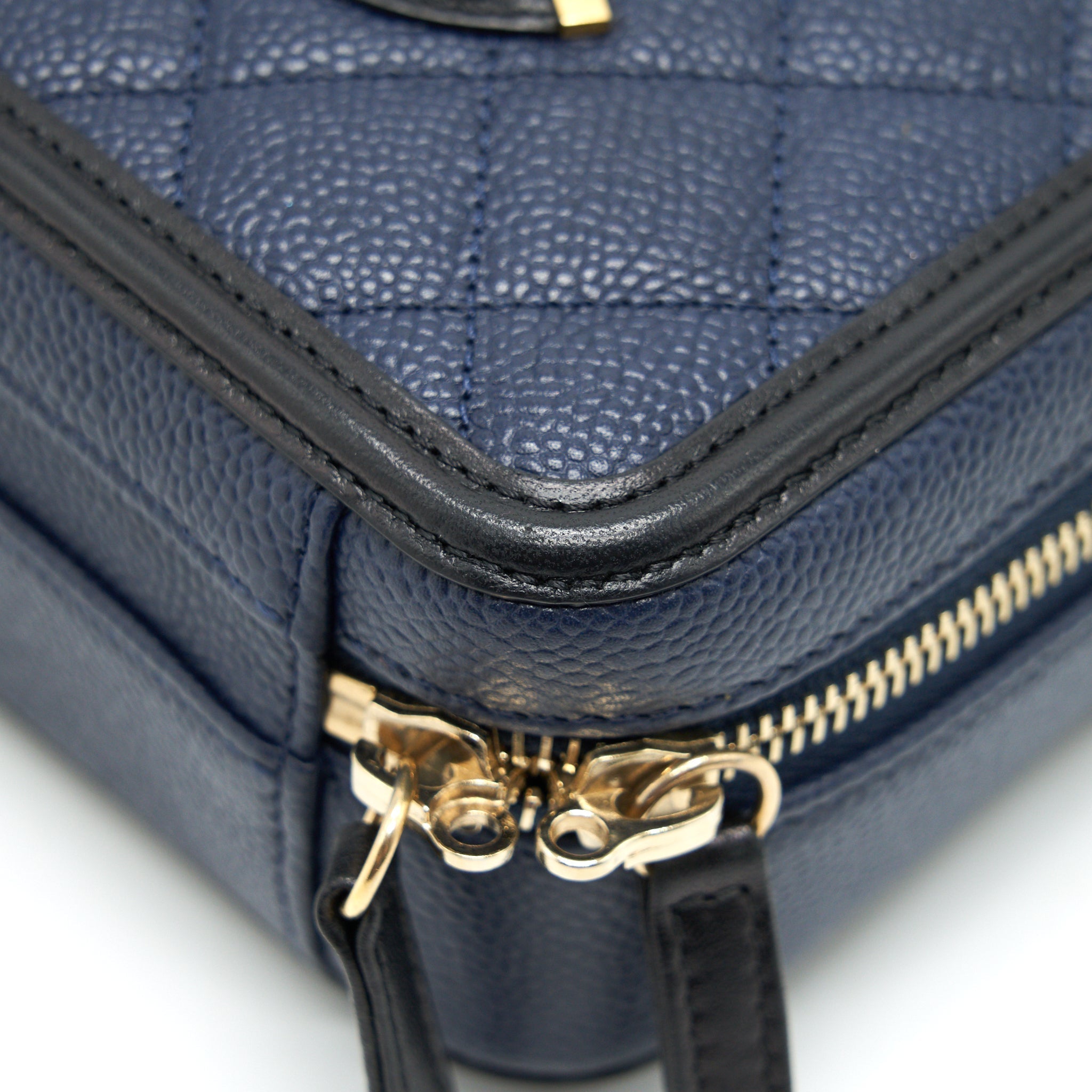 chanel-blue-vanity-case-in-small-navy