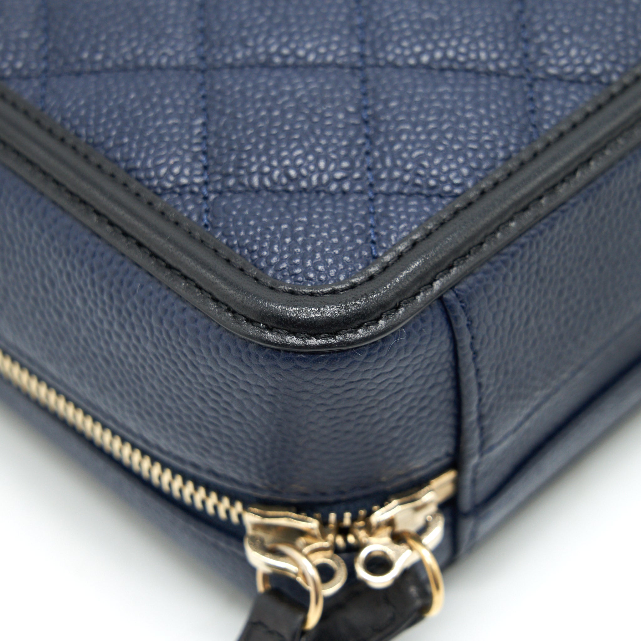 chanel-blue-vanity-case-in-small-navy