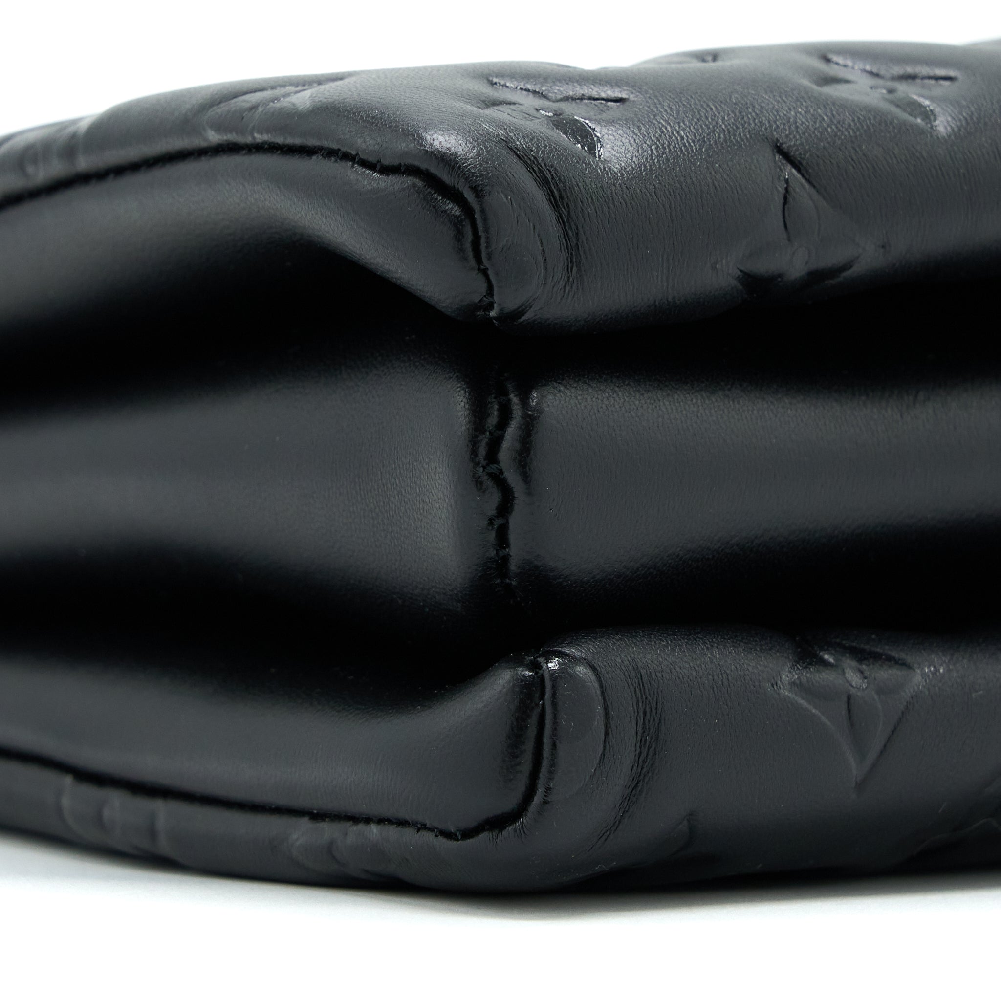 louis-vuitton-coussin-pm-lambskin-black-ghw