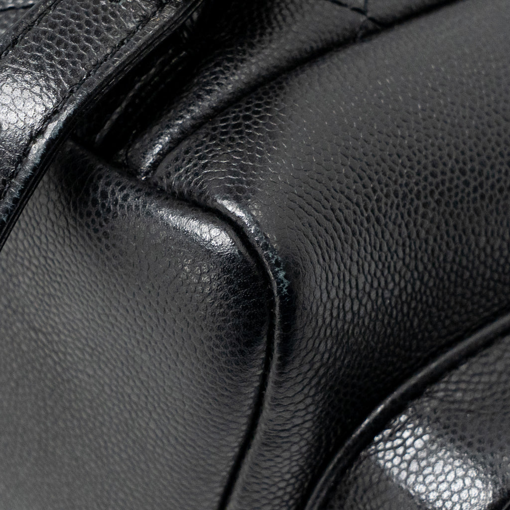 chanel-backpack-black-2