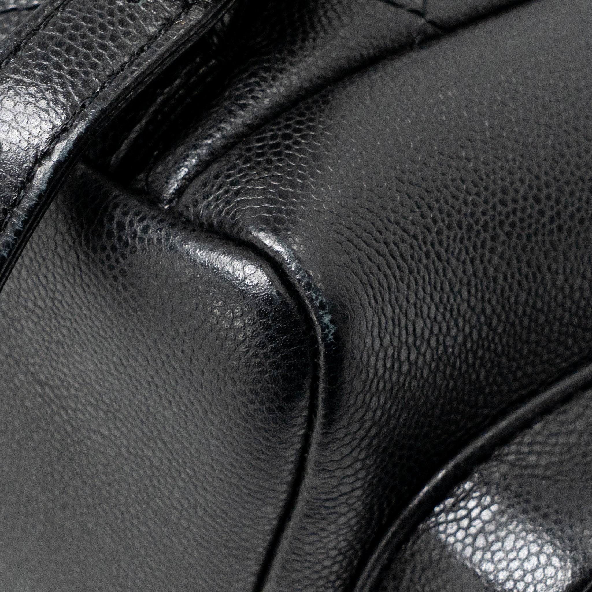 chanel-backpack-black-2