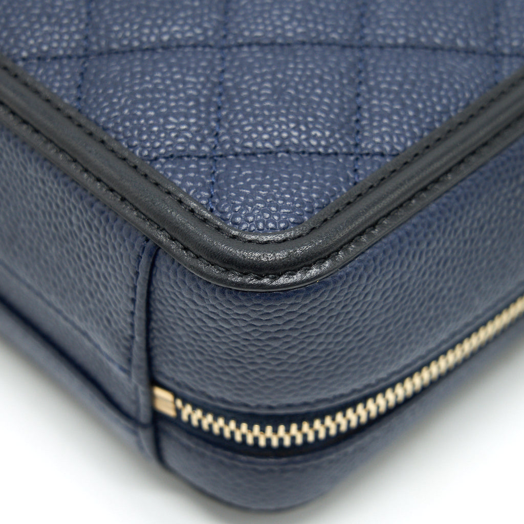 chanel-blue-vanity-case-in-small-navy