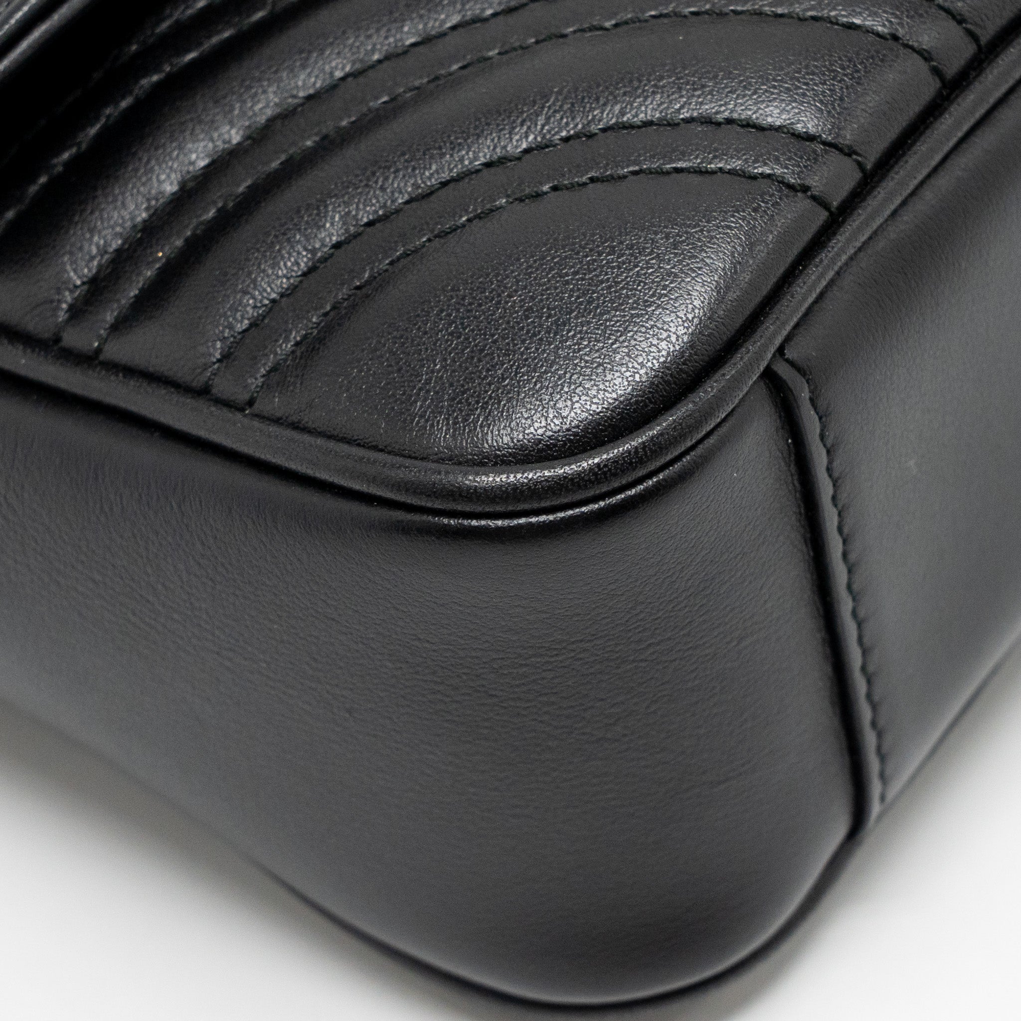 gucci-small-gg-marmont-shoulder-bag-calfskin-black-ghw-3