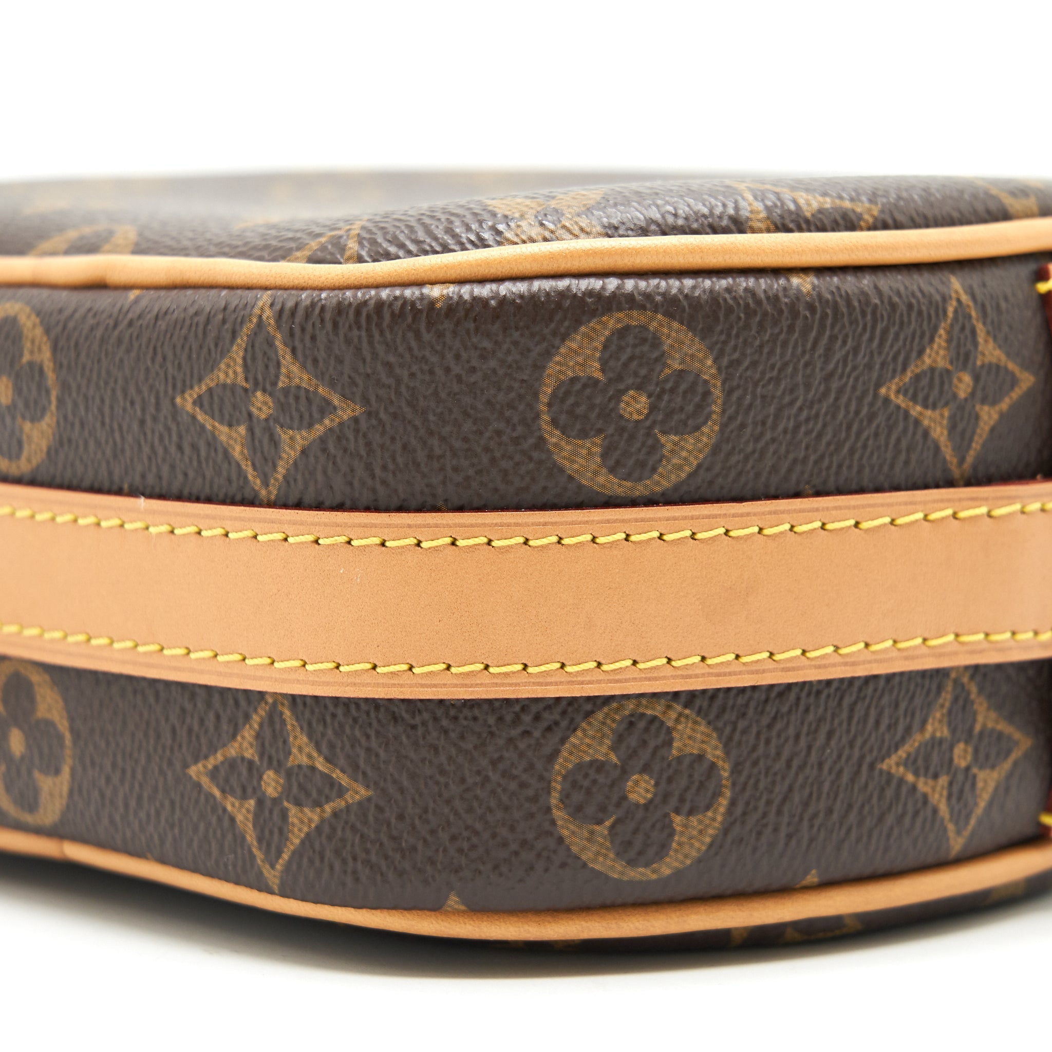 louis-vuitton-boite-chapeau-souple-pm-monogram-canvas