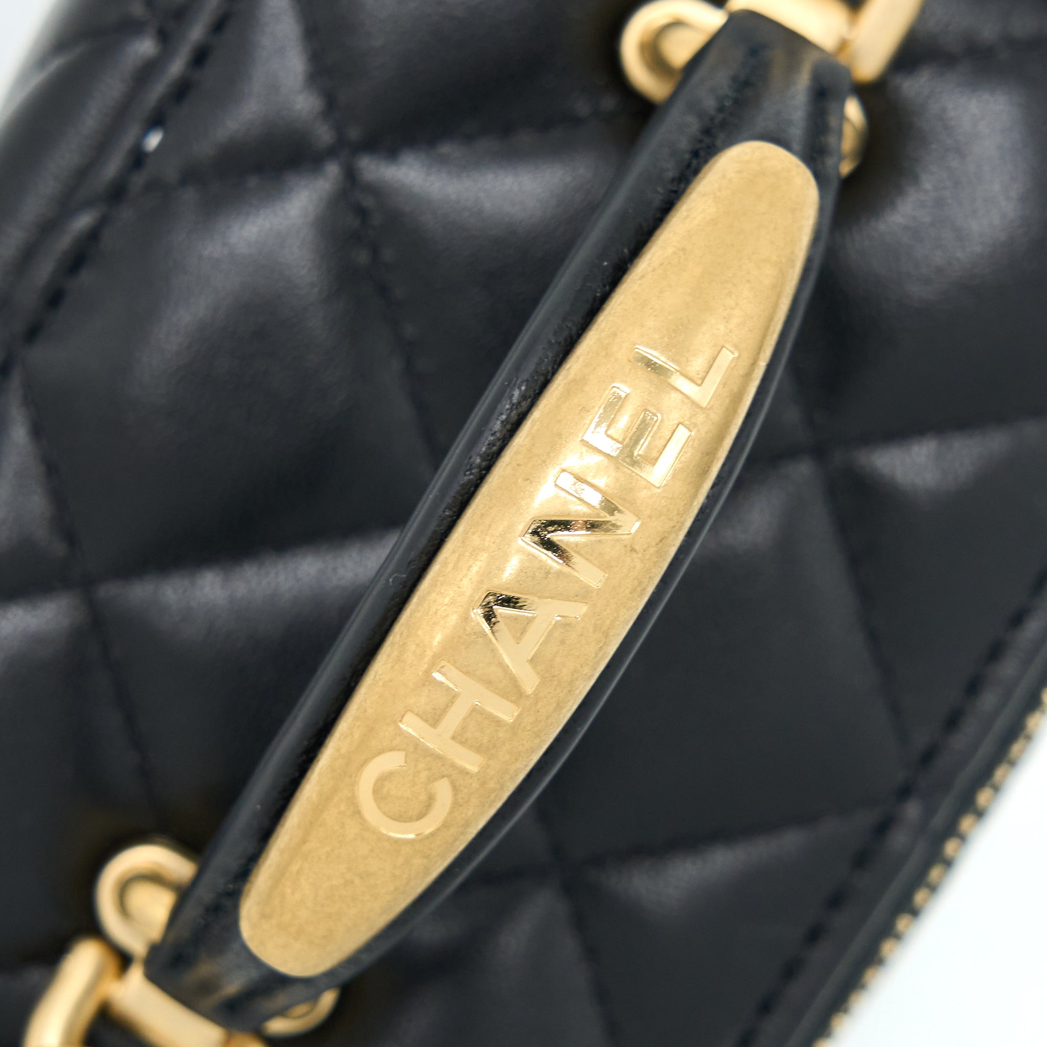 chanel-22b-detailed-top-handle-mini-vanity-with-chain-lambskin-black-brushed-ghw