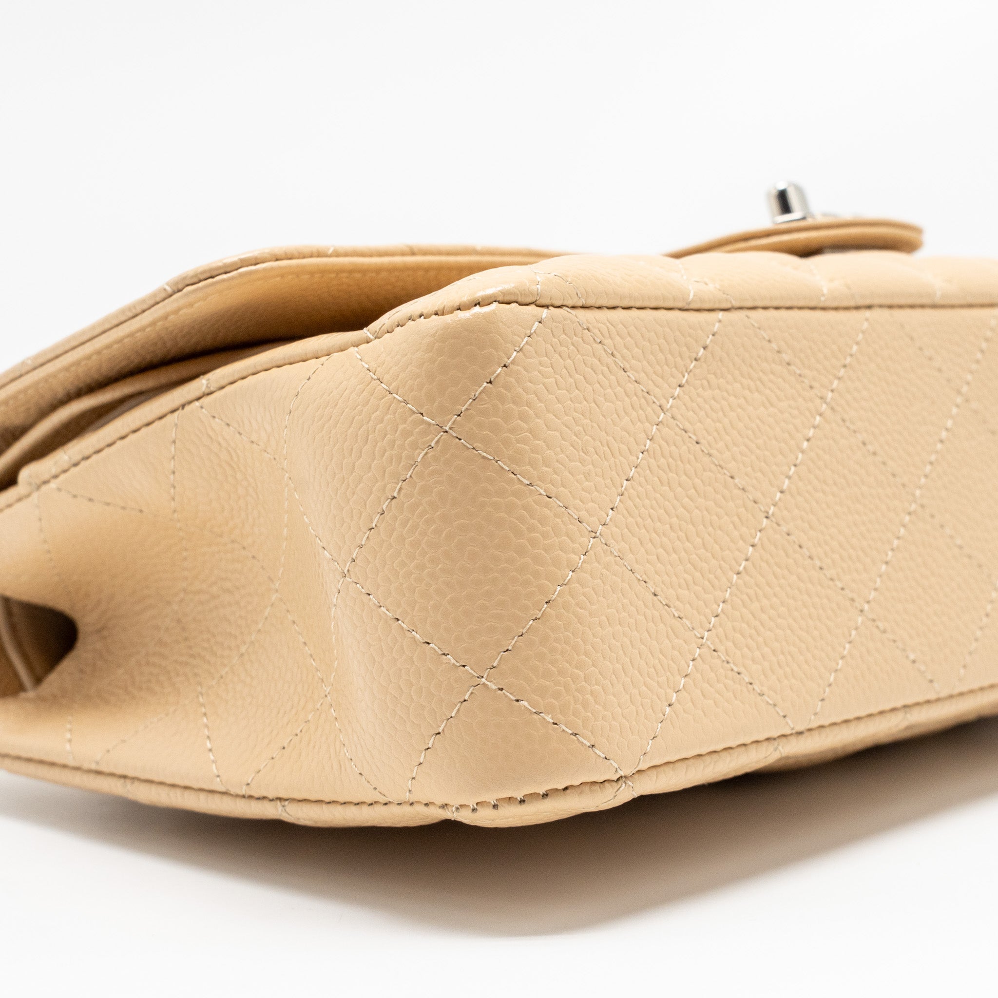 chanel-beige