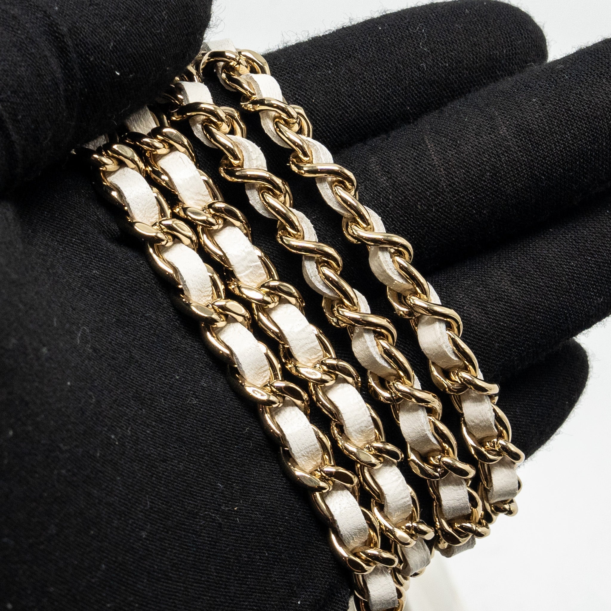 chanel-mini-31-clutch-with-chain-shiny-calfskin-white-lghw-microchip