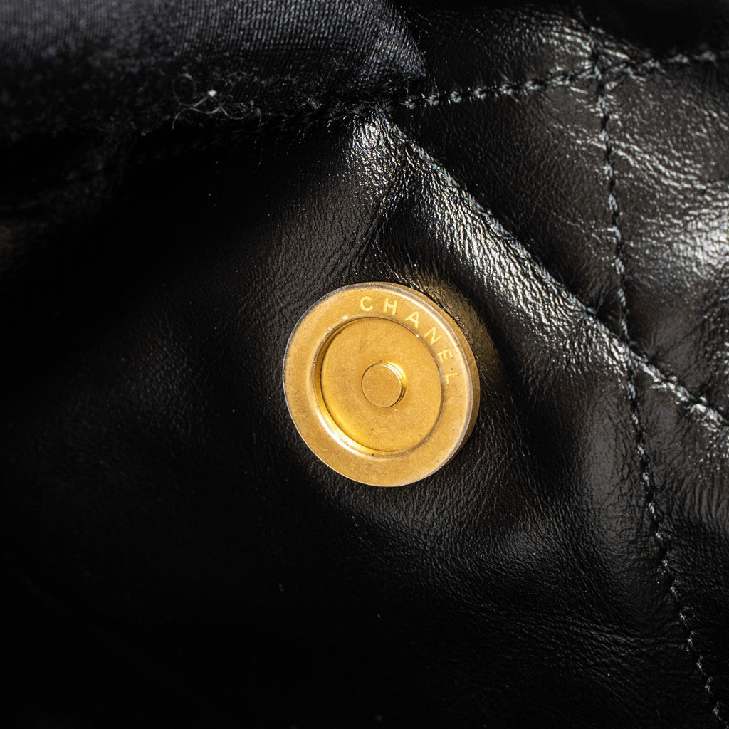 chanel-small-22-bag-shiny-calfskin-black-ghw-microchip-1
